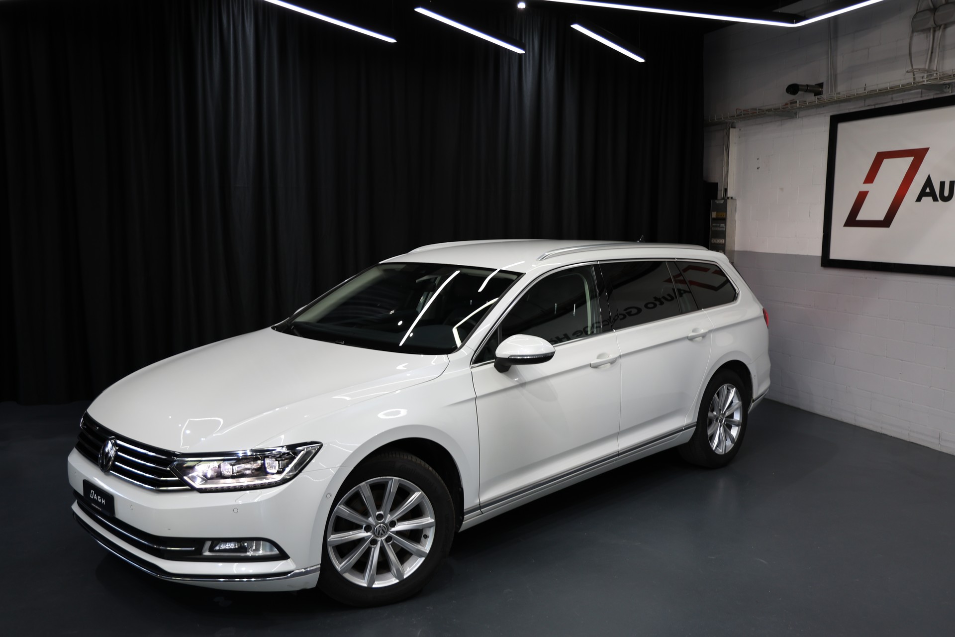VW Passat Variant 2.0 TDI BMT Highline DSG-image-1