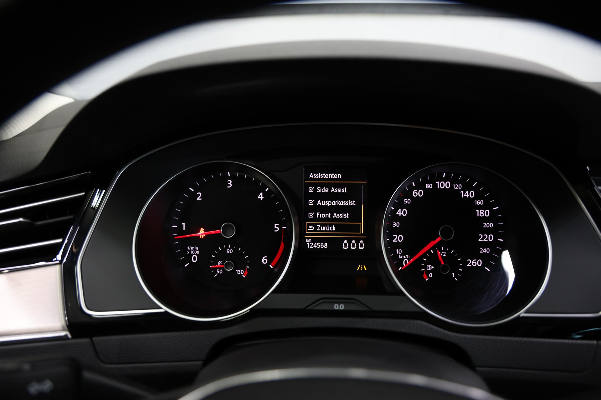 VW Passat Variant 2.0 TDI BMT Highline DSG-image-23