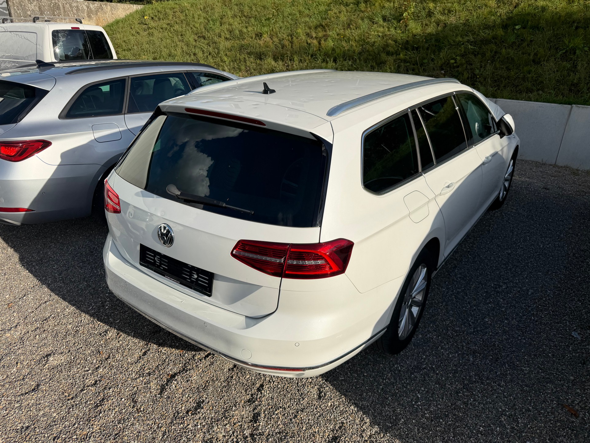 VW Passat Variant 2.0 TDI BMT Highline DSG-image-1