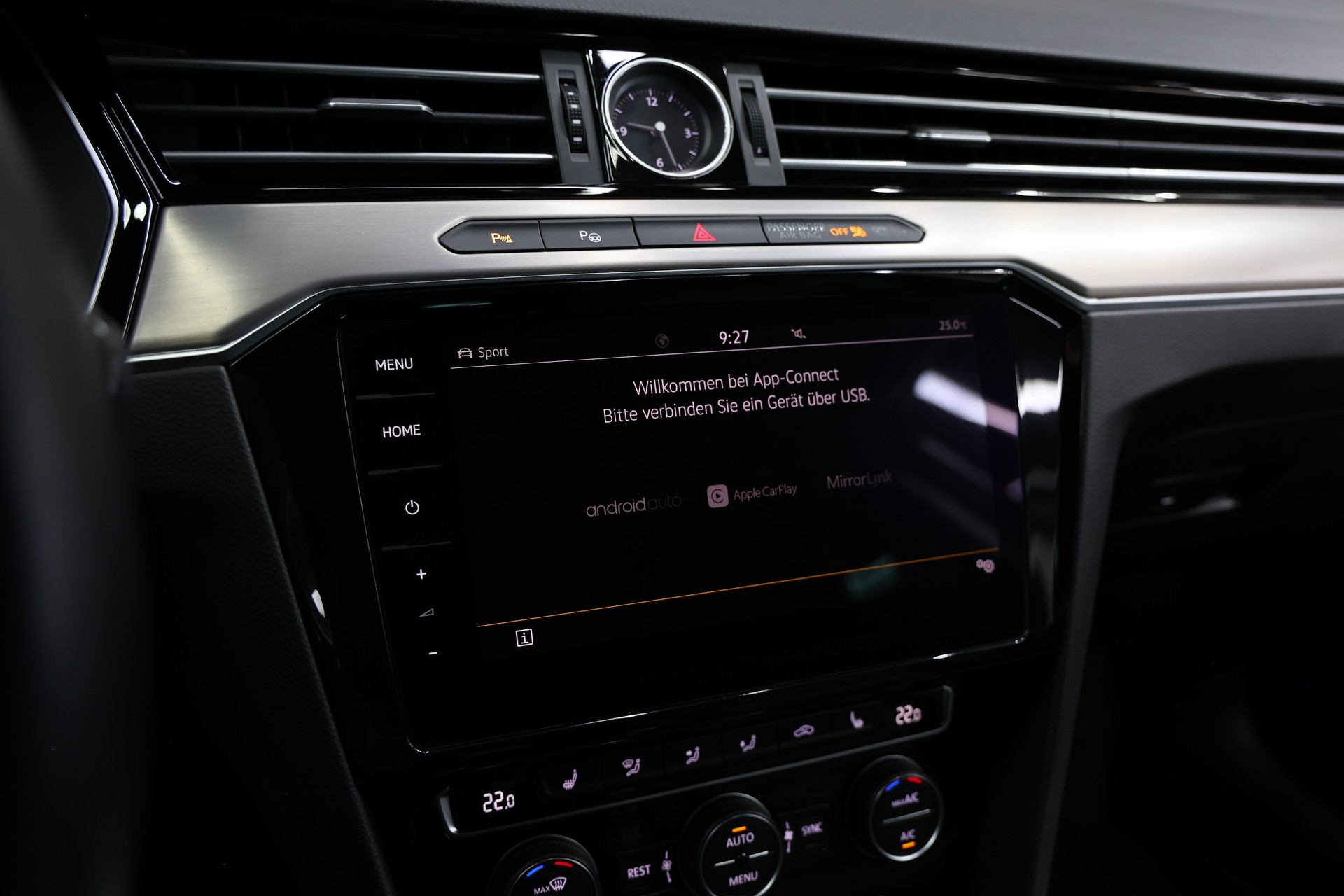 VW Passat Variant 2.0 TDI BMT Highline DSG-image-24