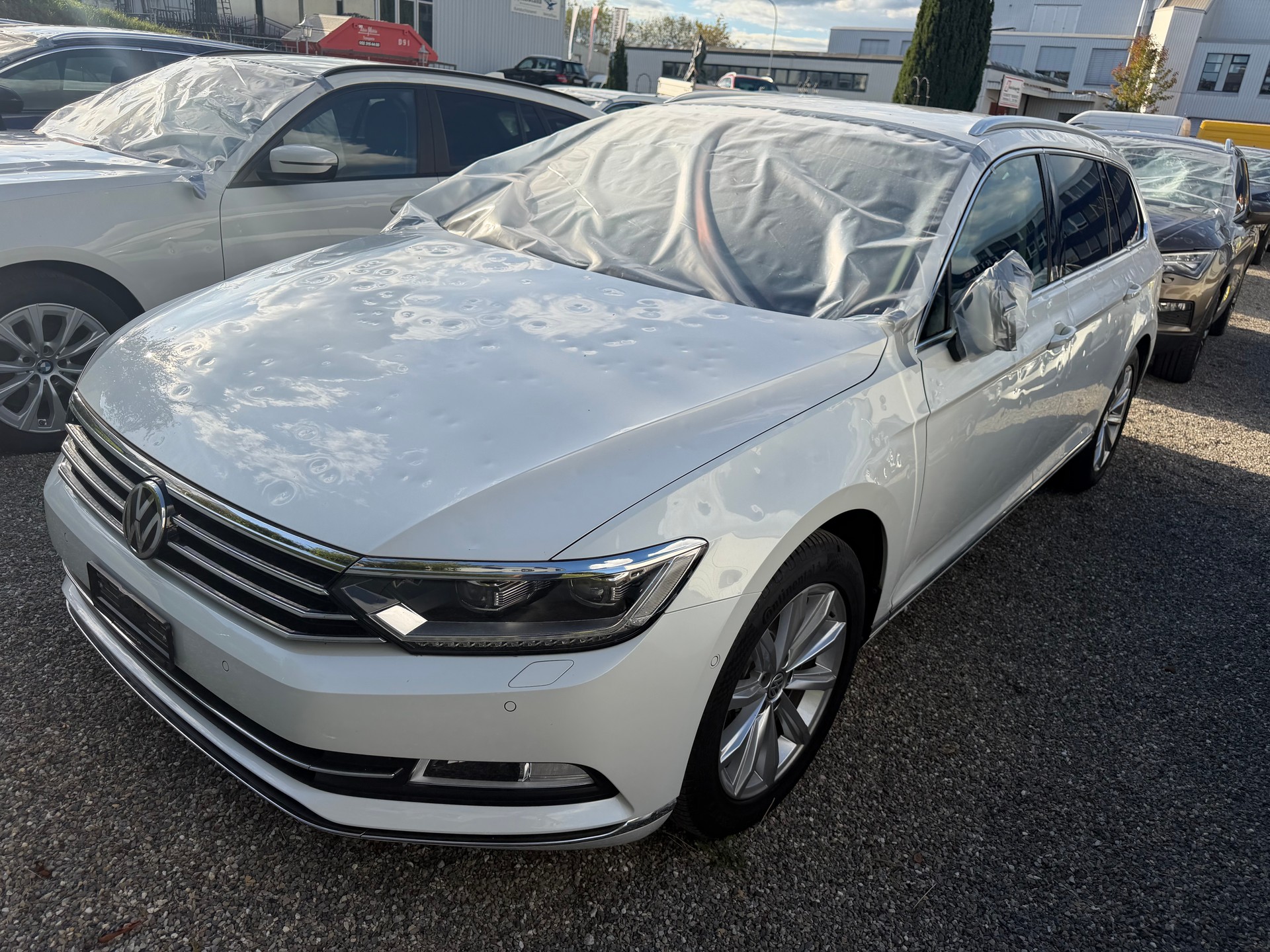 VW Passat Variant 2.0 TDI BMT Highline DSG-image-2