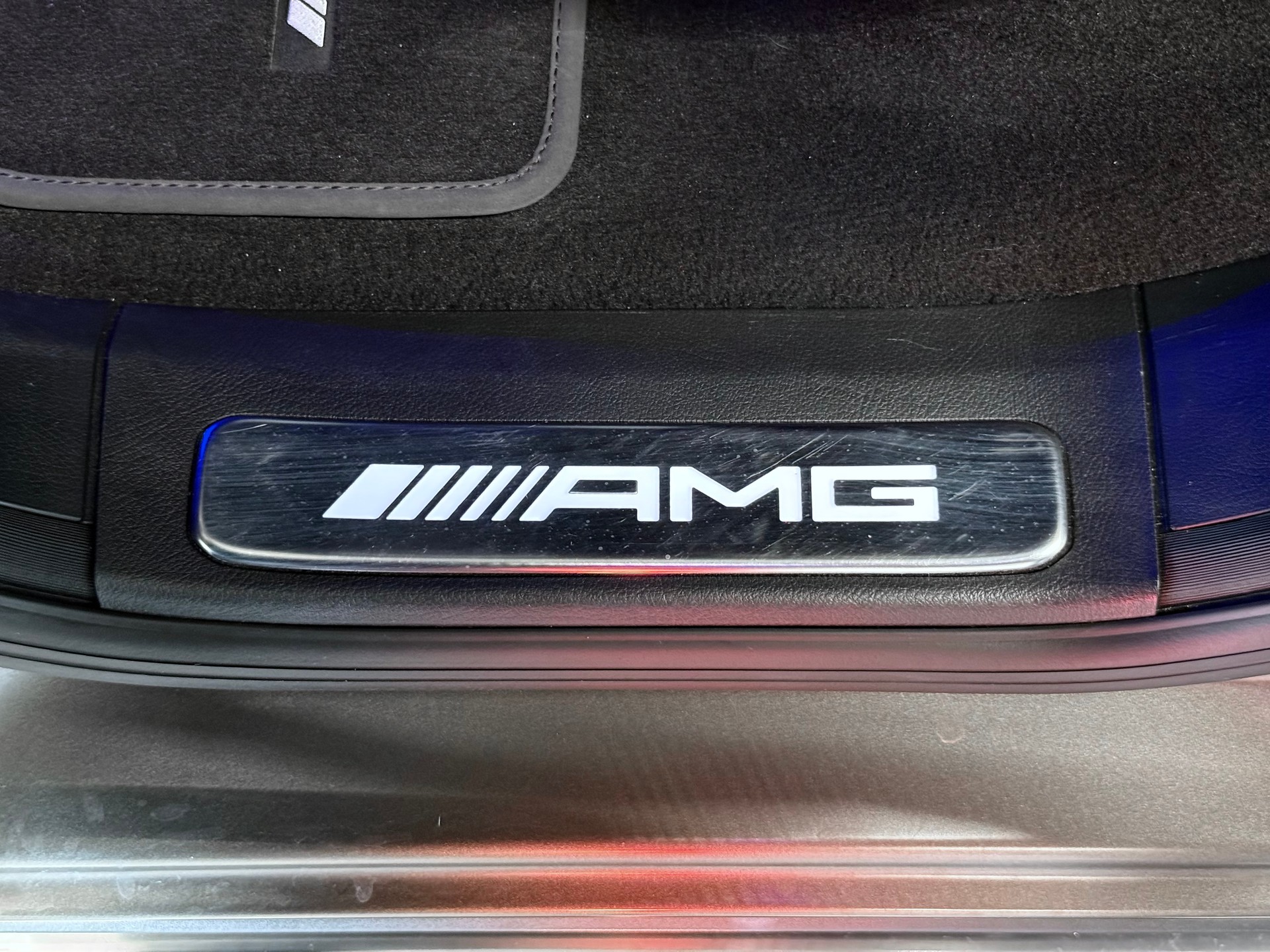 MERCEDES-BENZ G 63 AMG | SONDERLACKIERUNG AMG | CARBON PAKET-image-20