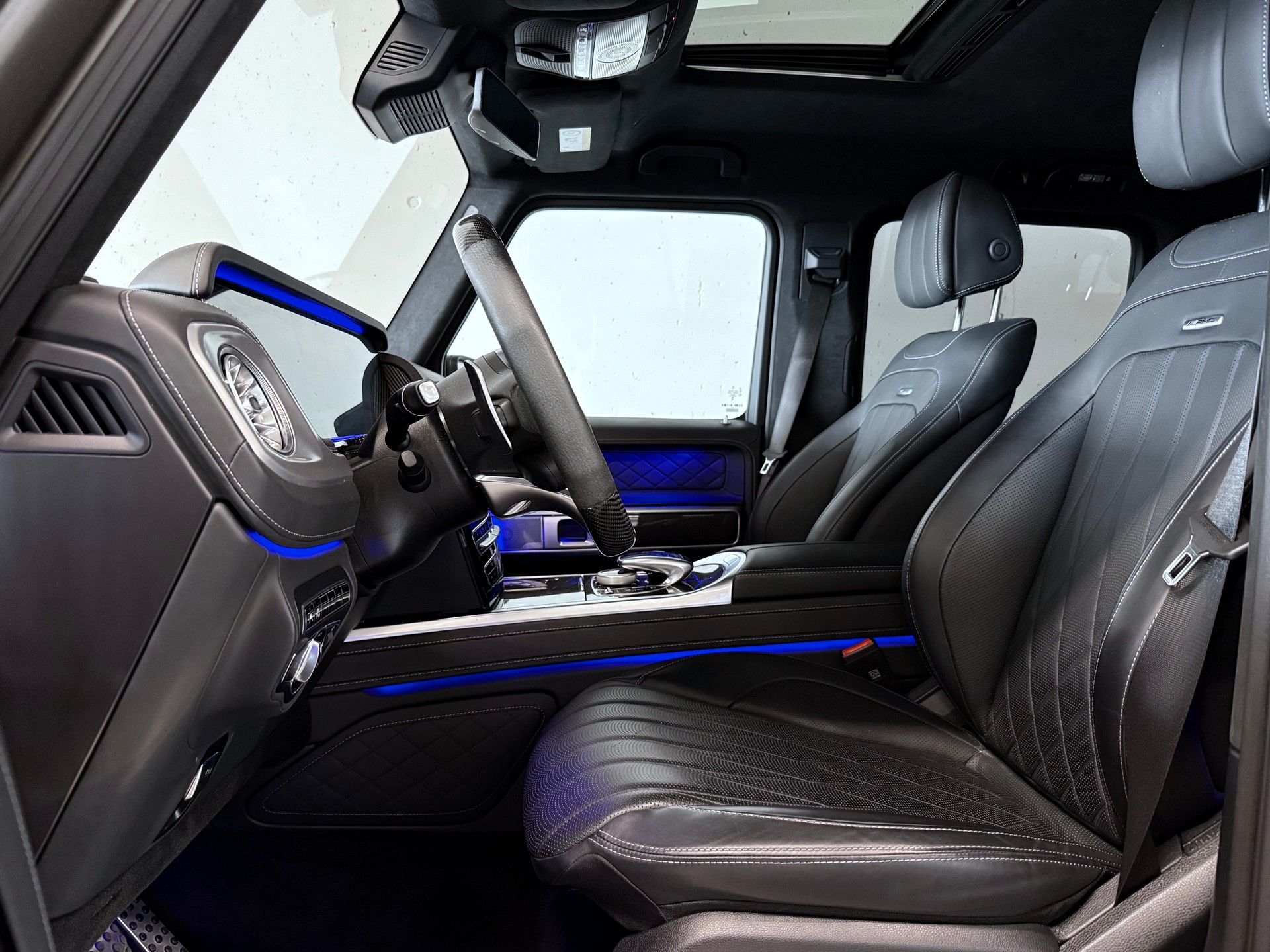 MERCEDES-BENZ G 63 AMG | SONDERLACKIERUNG AMG | CARBON PAKET-image-9