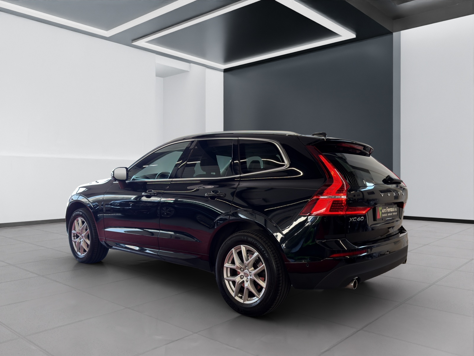 VOLVO XC60 T5 AWD Momentum Geartronic-showroom-element-3