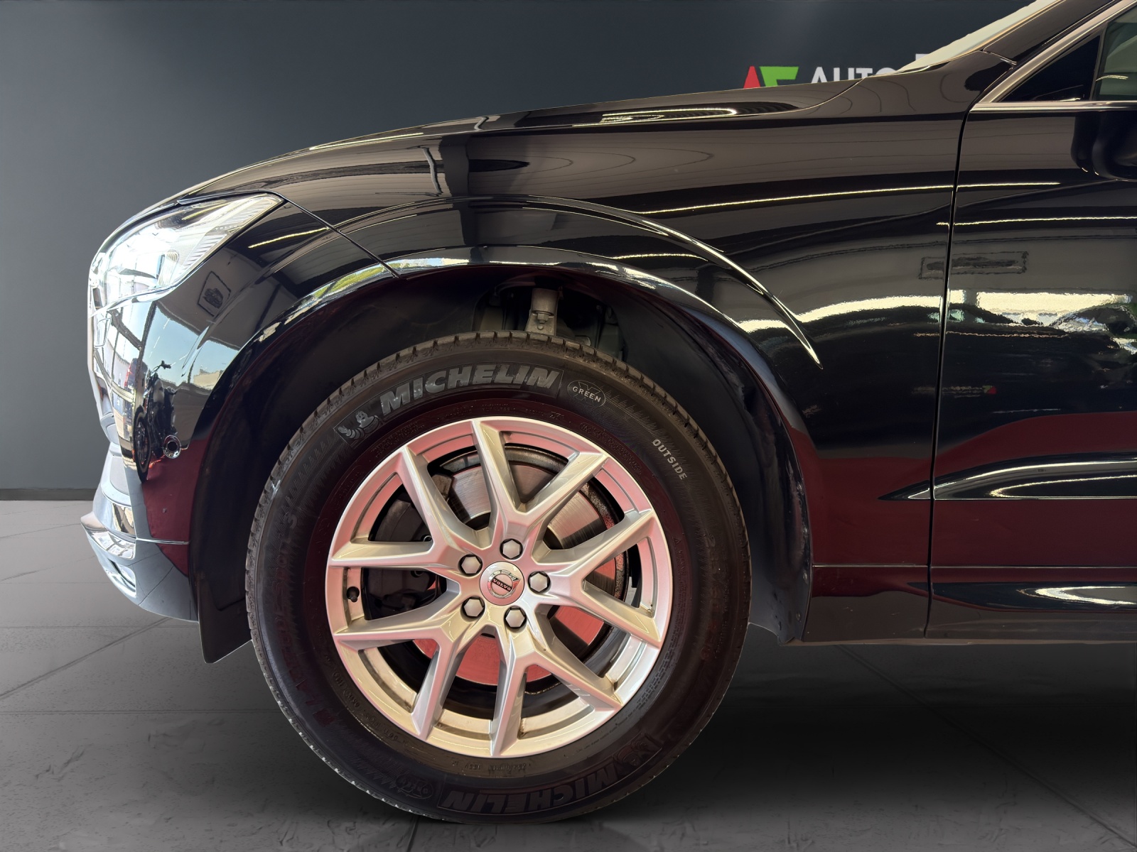 VOLVO XC60 T5 AWD Momentum Geartronic-image-10