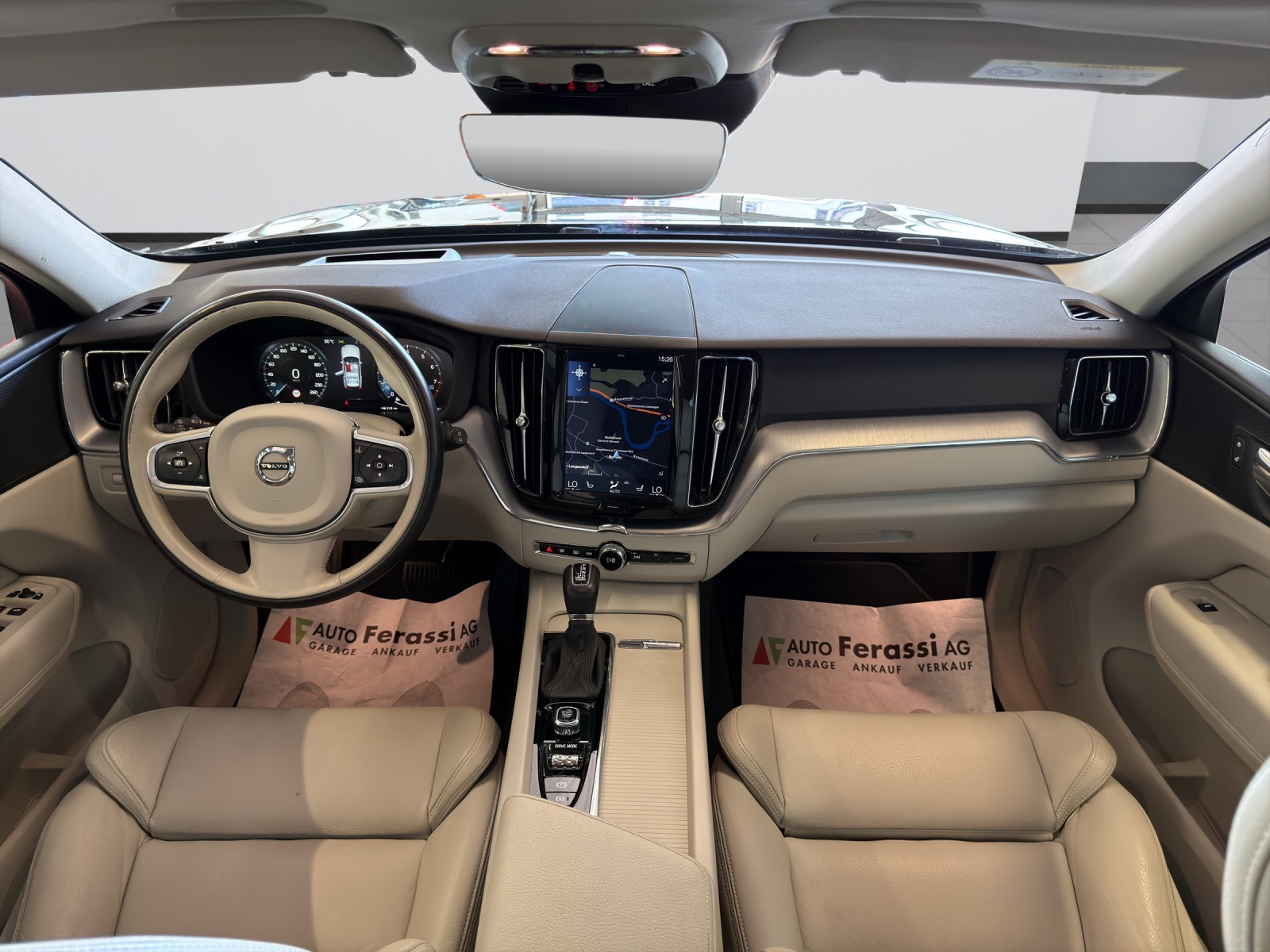 VOLVO XC60 T5 AWD Momentum Geartronic-image-11