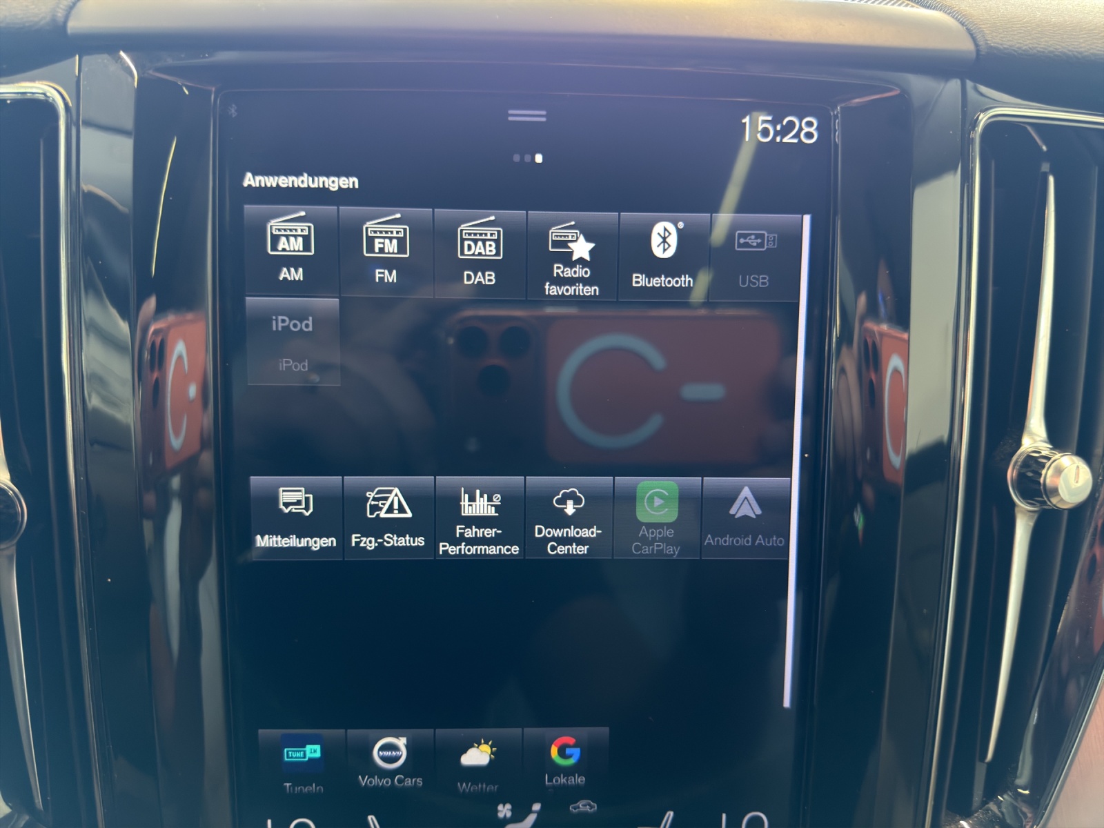 VOLVO XC60 T5 AWD Momentum Geartronic-image-24