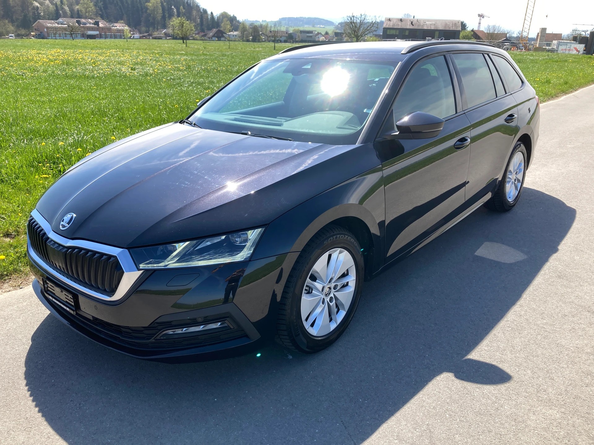 SKODA Octavia Combi 2.0 TDI DSG Ambition-image-0