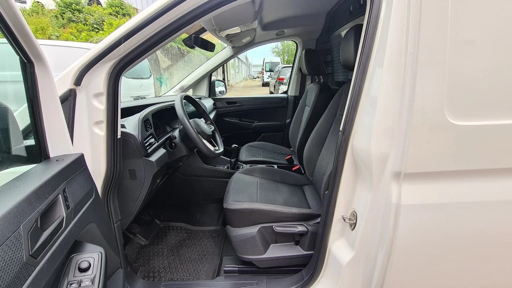 VW Caddy Cargo 2.0TDI ** Gr-Navigationssystem ** Klimaanlage ** Tempomat ** PDC Hinten ** Ab MFK & Service **-image-14
