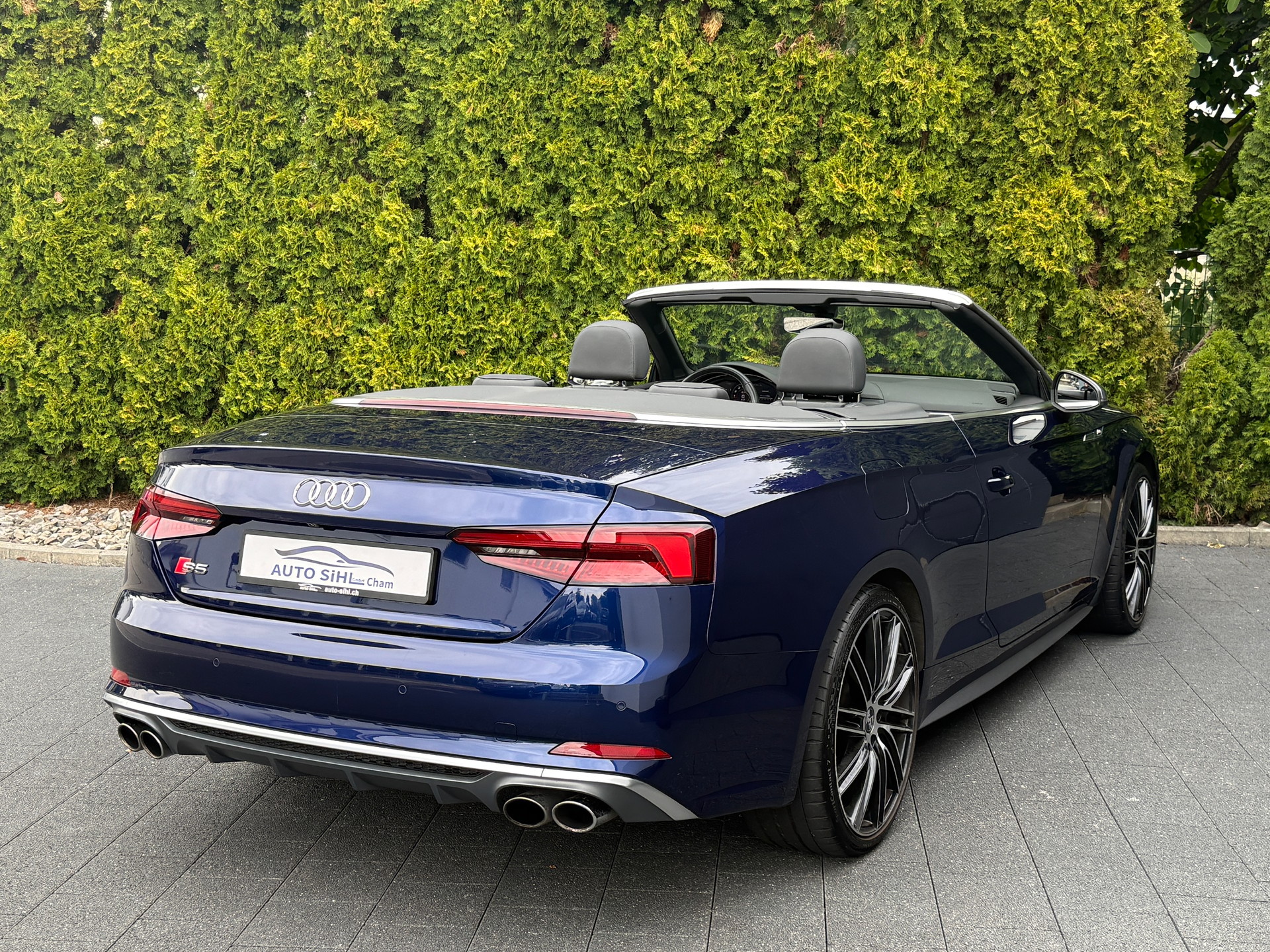 AUDI S5 Cabriolet 3.0 TFSI quattro tiptronic-image-15