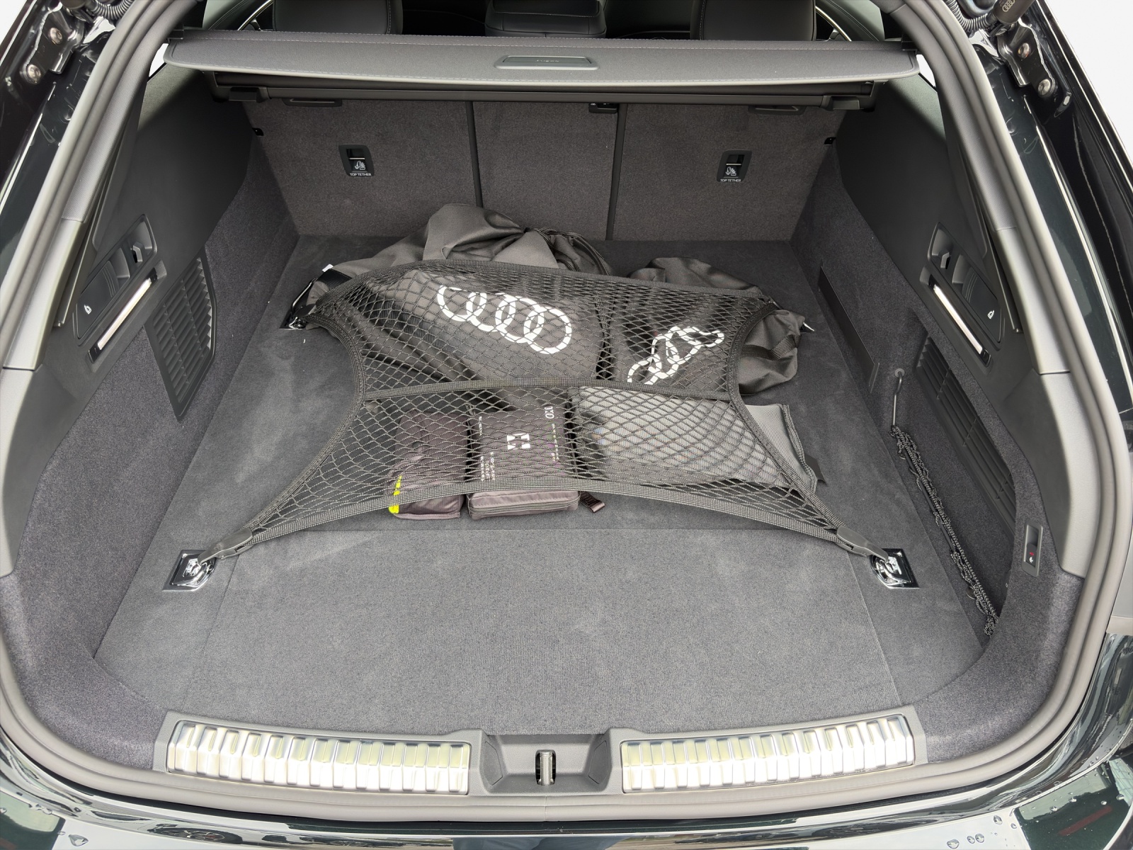 AUDI A6 Avant e-hybrid quattro 270 kW S tronic-image-12