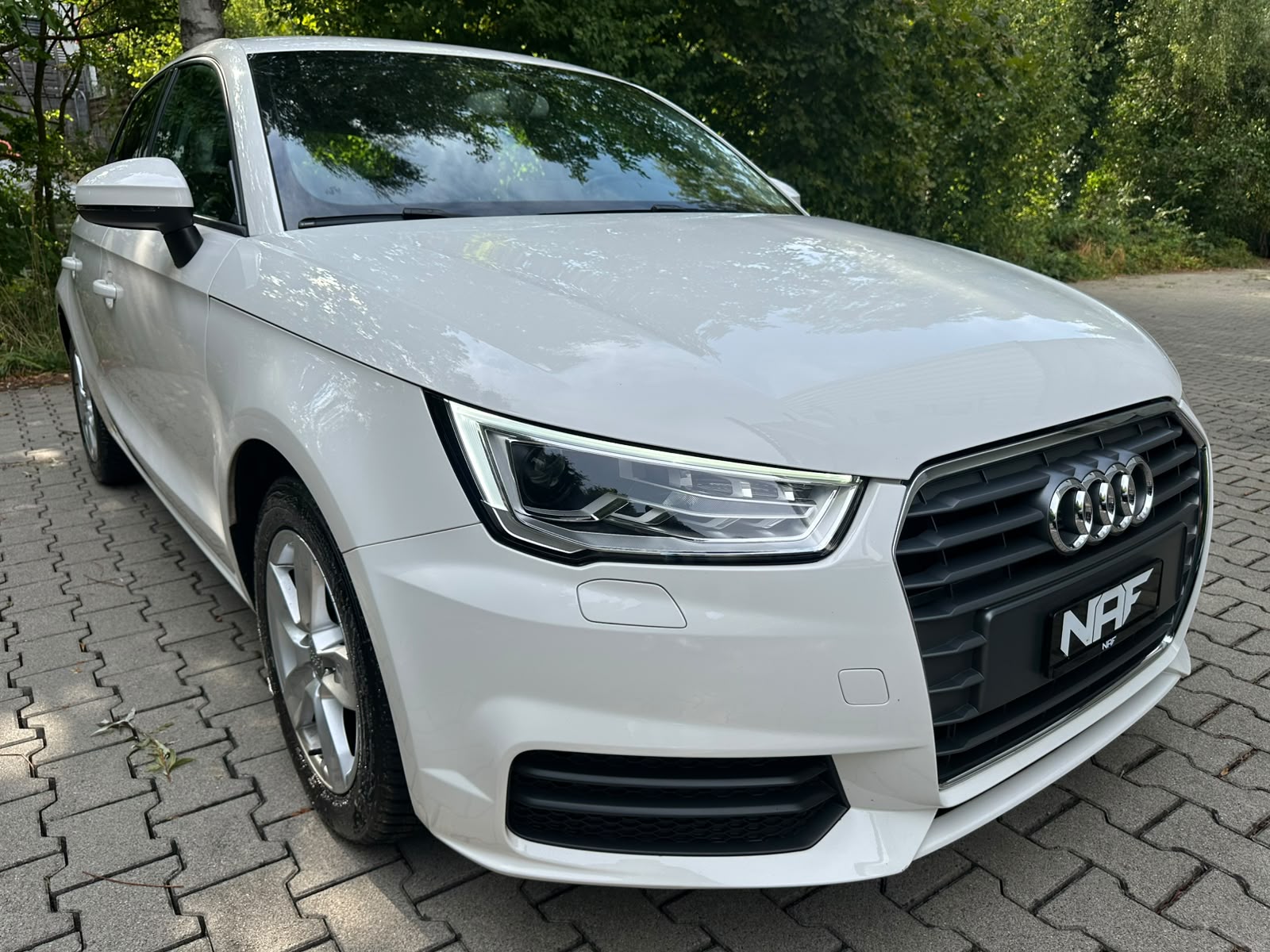 AUDI A1 Sportback 1.0 TFSI-image-7