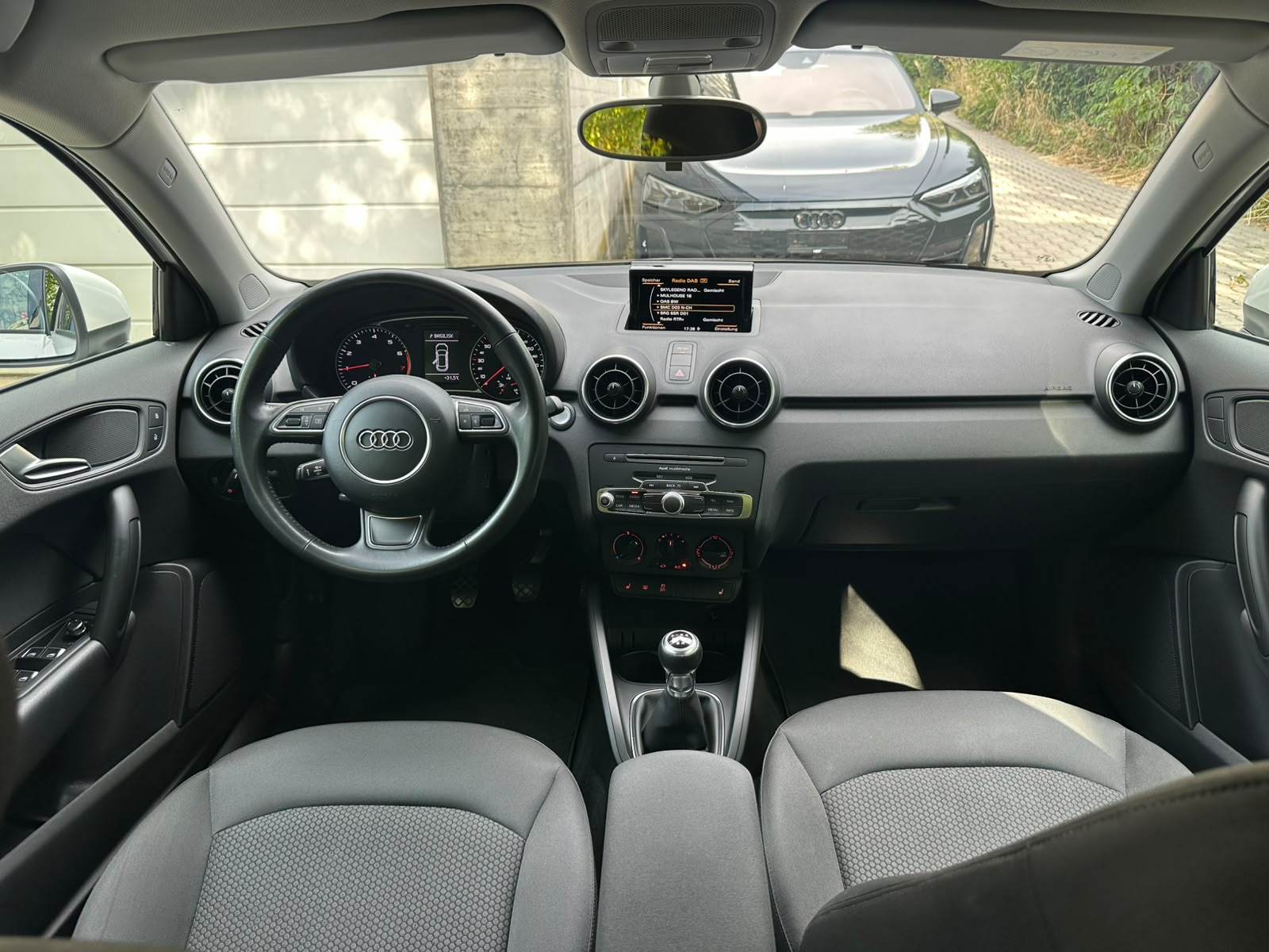 AUDI A1 Sportback 1.0 TFSI-image-17
