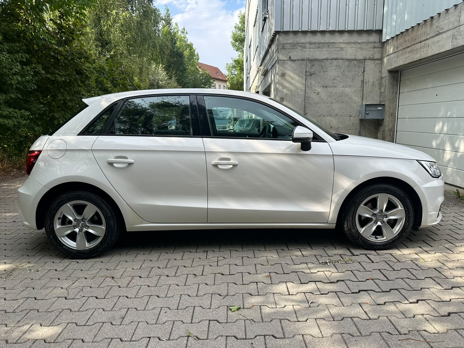 AUDI A1 Sportback 1.0 TFSI-image-6