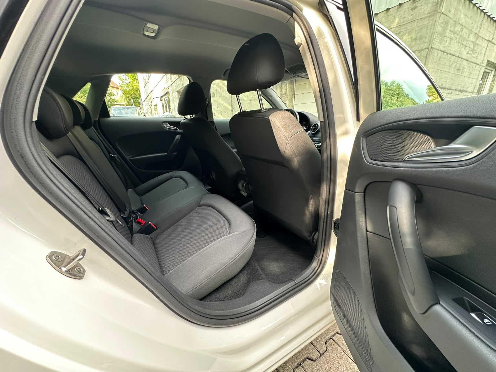 AUDI A1 Sportback 1.0 TFSI-image-14