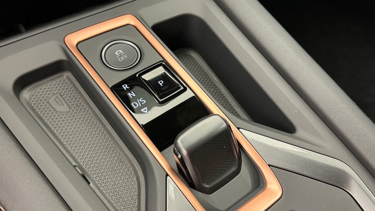 CUPRA Formentor 1.5 e-HYBRID pHEV VZ Black Edition-image-10