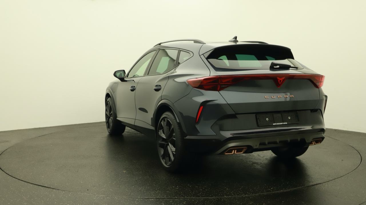 CUPRA Formentor 1.5 e-HYBRID pHEV VZ Black Edition-image-3