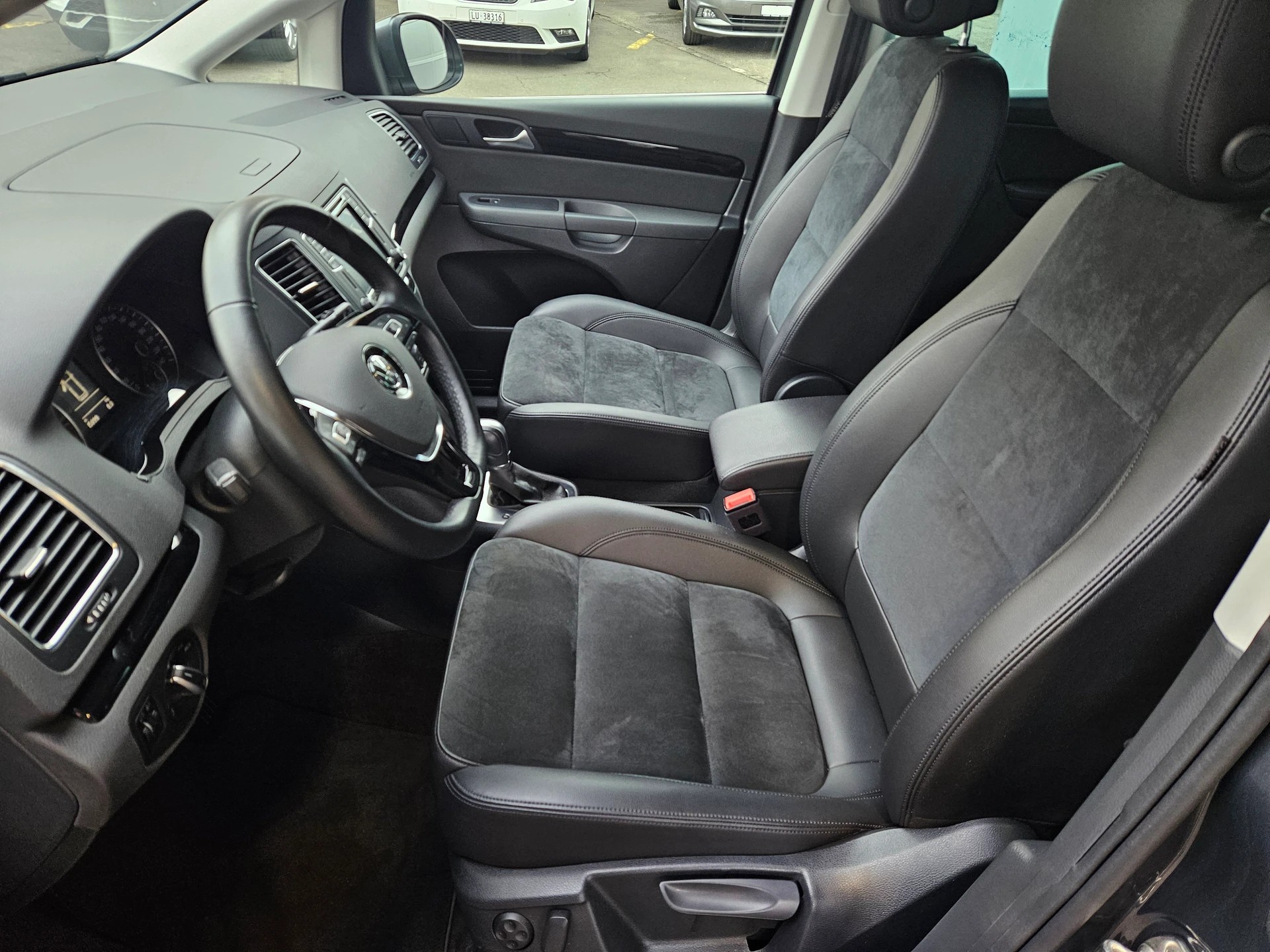 VW Sharan 1.4 TSI BlMT Highline DSG-image-5