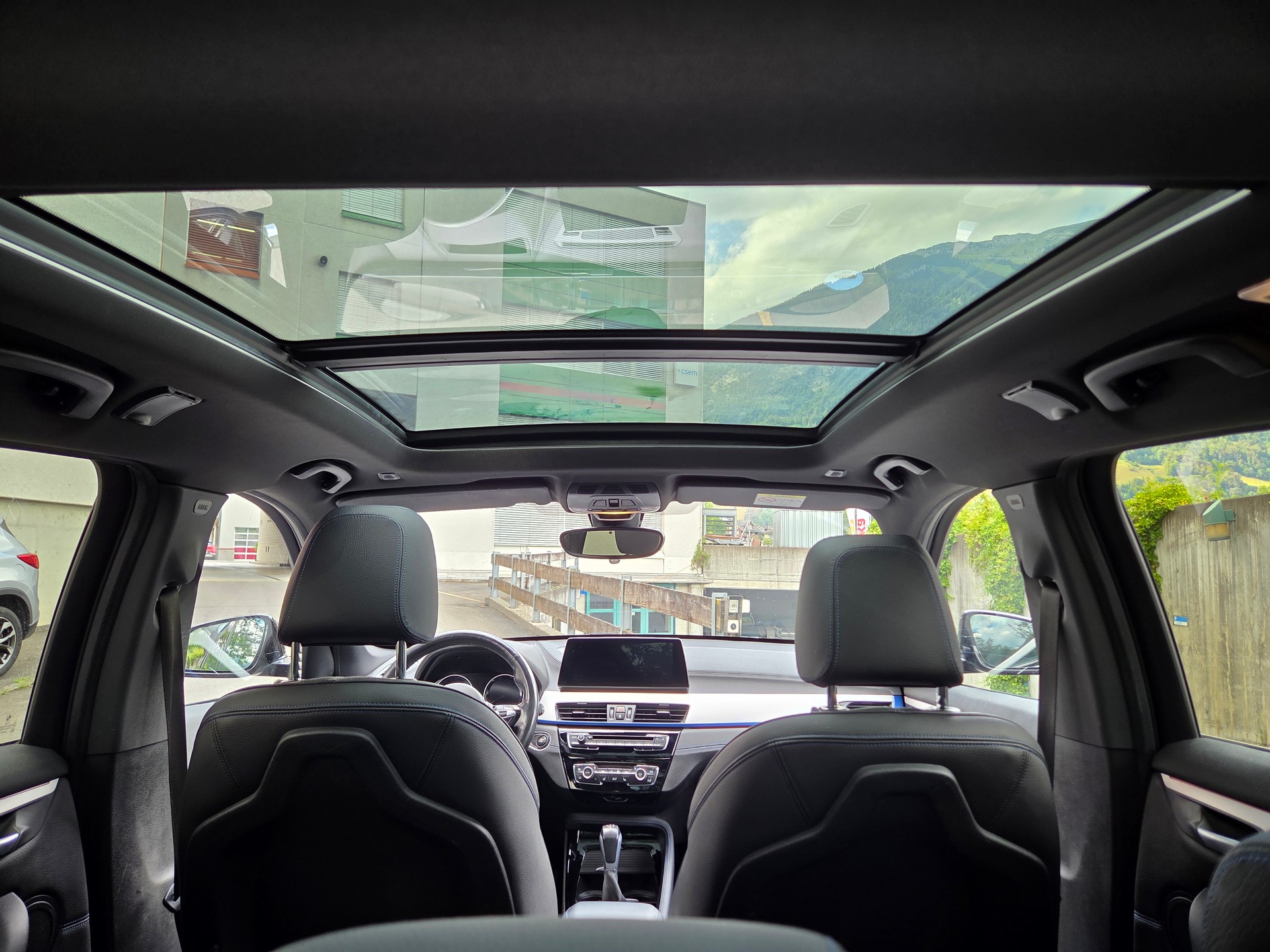 BMW X1 xDrive 25e M Sport Steptronic-image-5