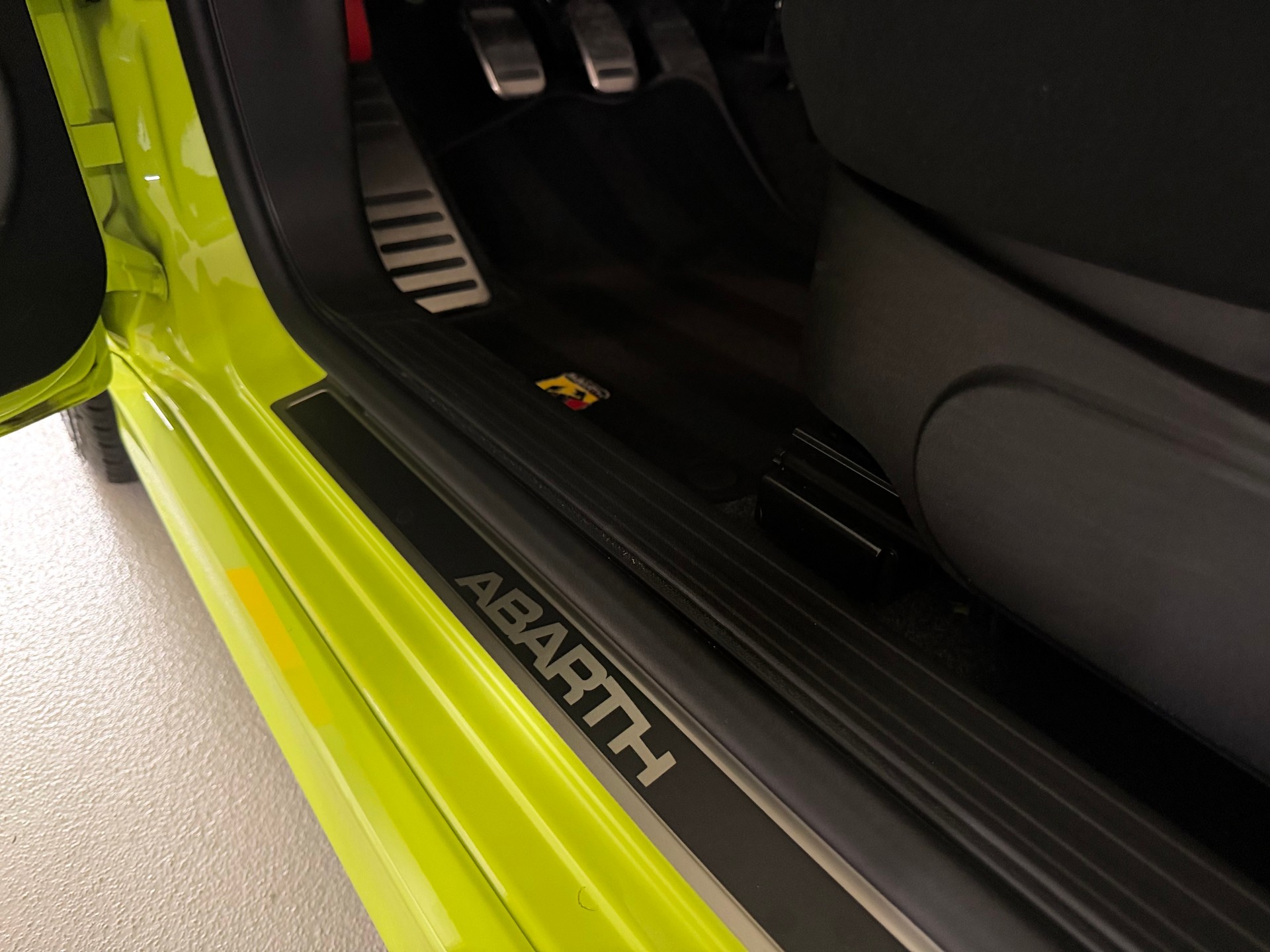 FIAT 595 1.4 16V Turbo Abarth Pista - 70th Anniversary-image-16