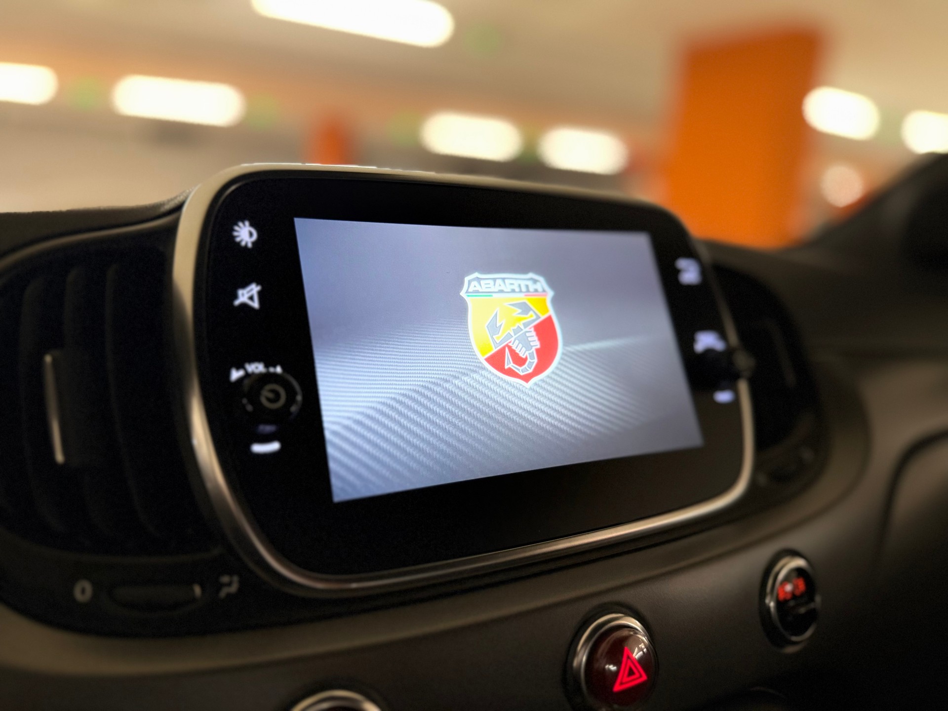 FIAT 595 1.4 16V Turbo Abarth Pista - 70th Anniversary-image-28