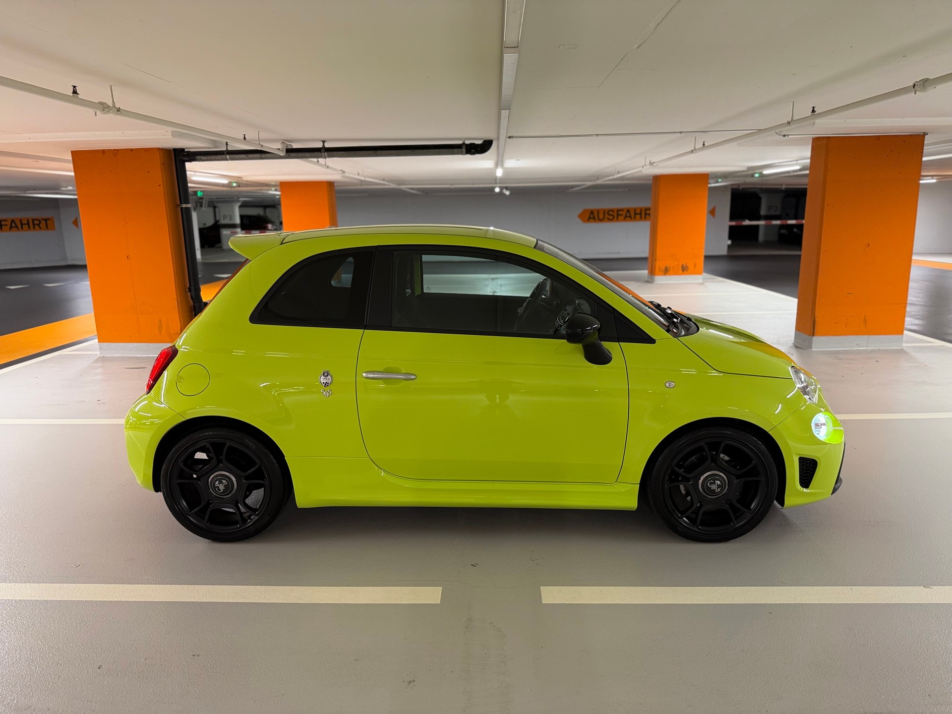 FIAT 595 1.4 16V Turbo Abarth Pista - 70th Anniversary-image-7