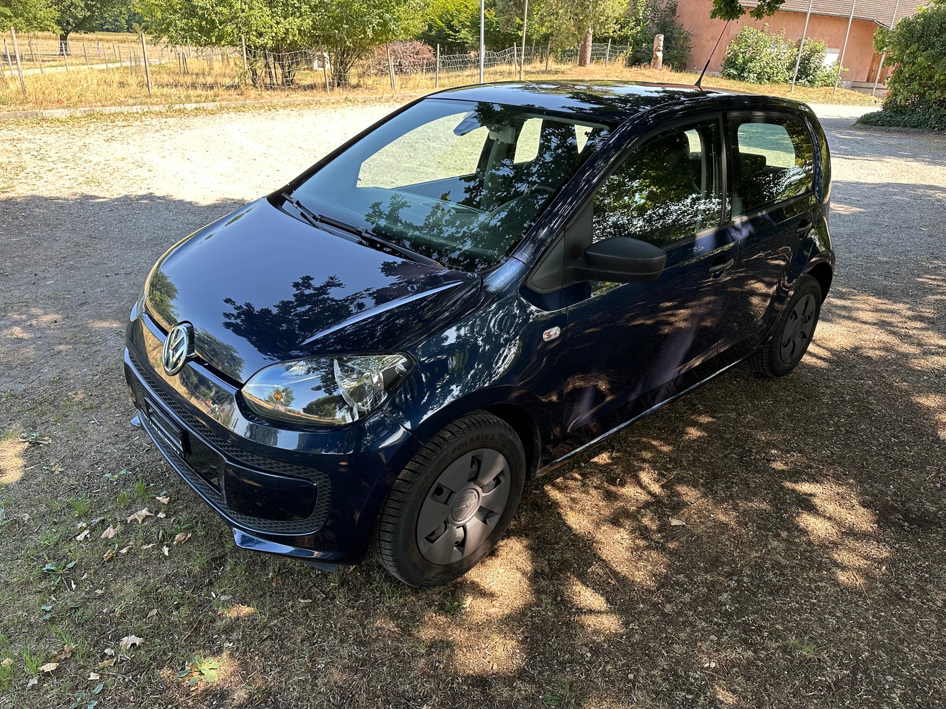 VW Up 1.0 take up-image-1