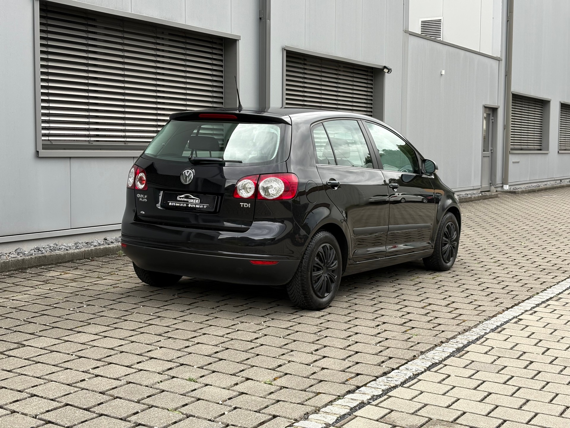 VW Golf Plus 1.9 TDI Comfortline Ab Service-image-9