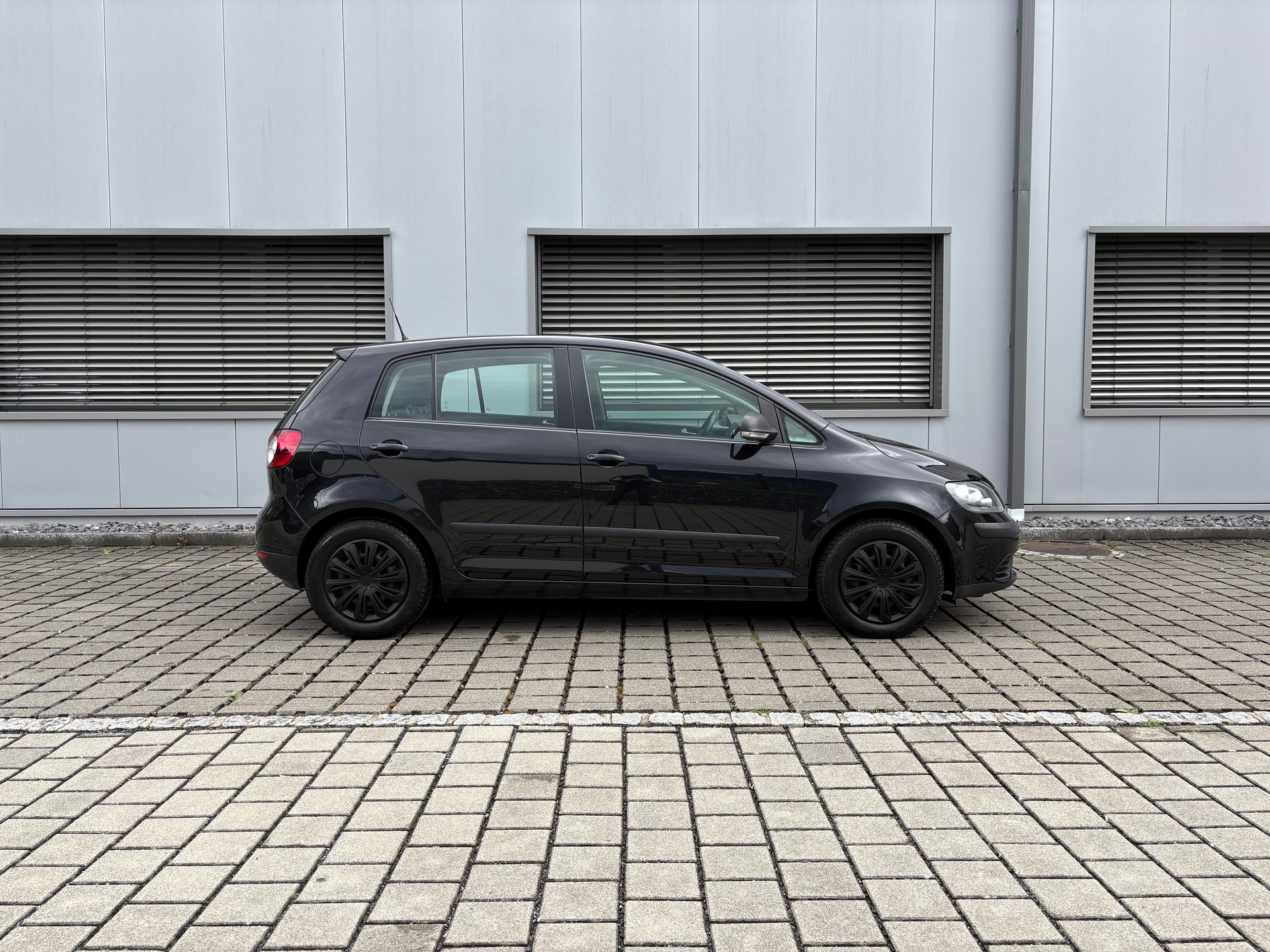 VW Golf Plus 1.9 TDI Comfortline Ab Service-image-11