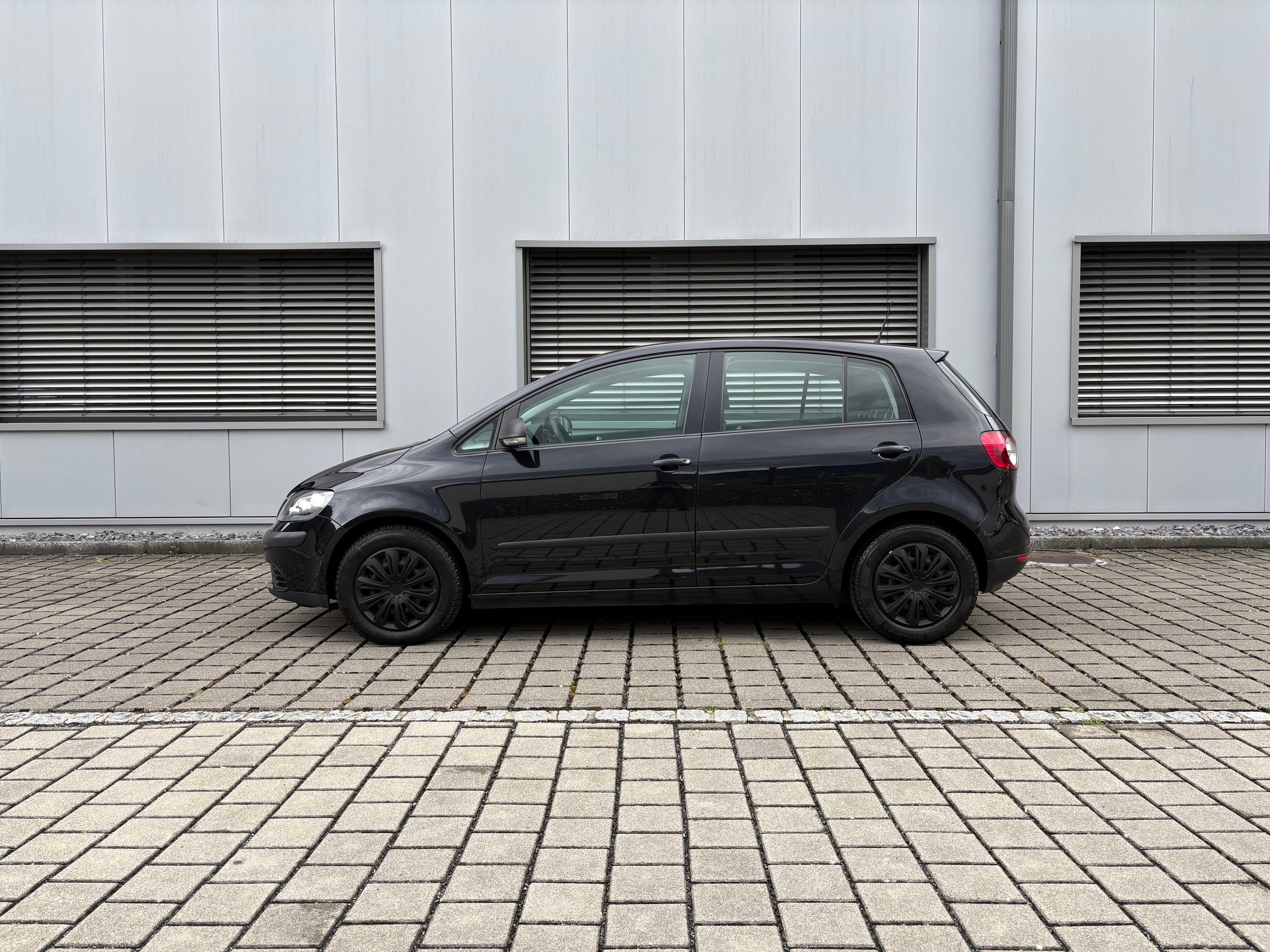 VW Golf Plus 1.9 TDI Comfortline Ab Service-image-10