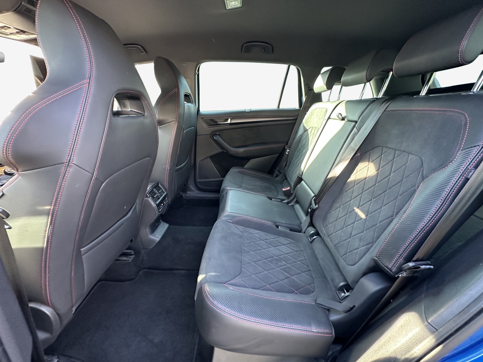 SKODA Kodiaq 2.0 TSI 4x4 RS-image-11