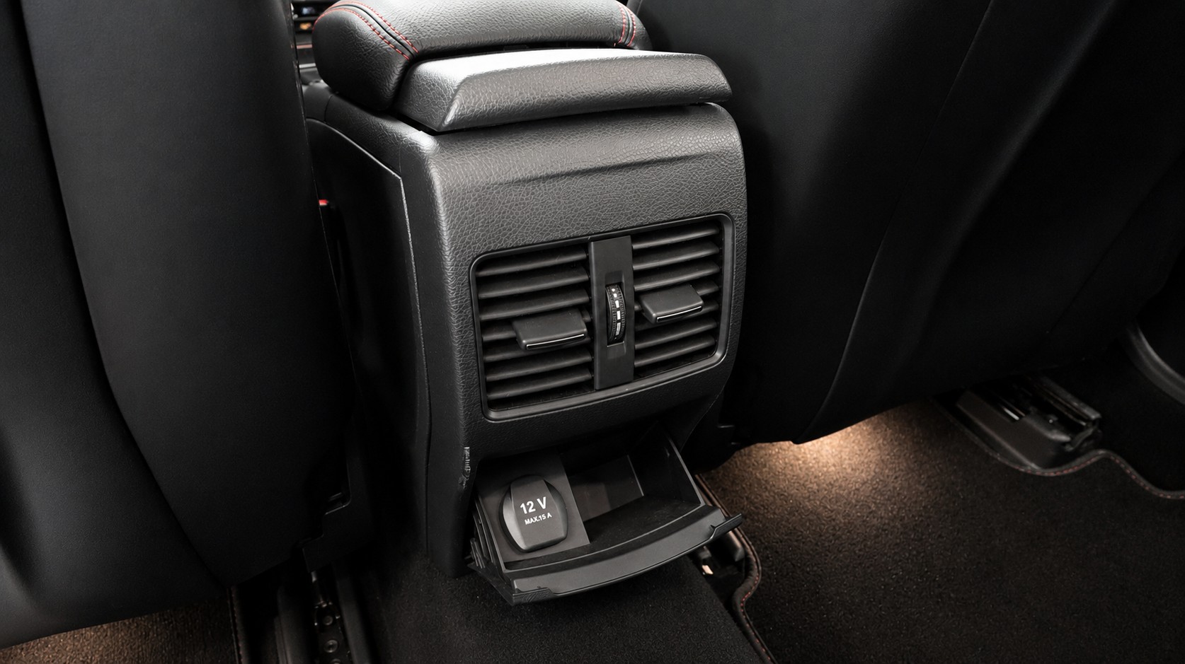 MERCEDES-BENZ GLA 45 AMG 4Matic 7G-DCT-image-20