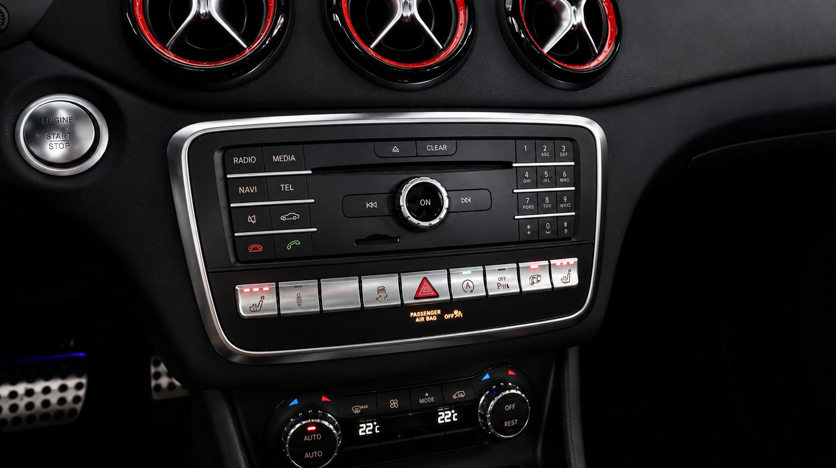 MERCEDES-BENZ GLA 45 AMG 4Matic 7G-DCT-image-10