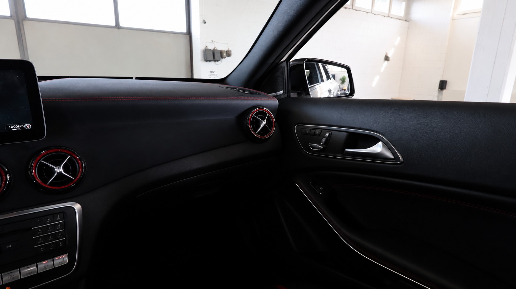 MERCEDES-BENZ GLA 45 AMG 4Matic 7G-DCT-image-13