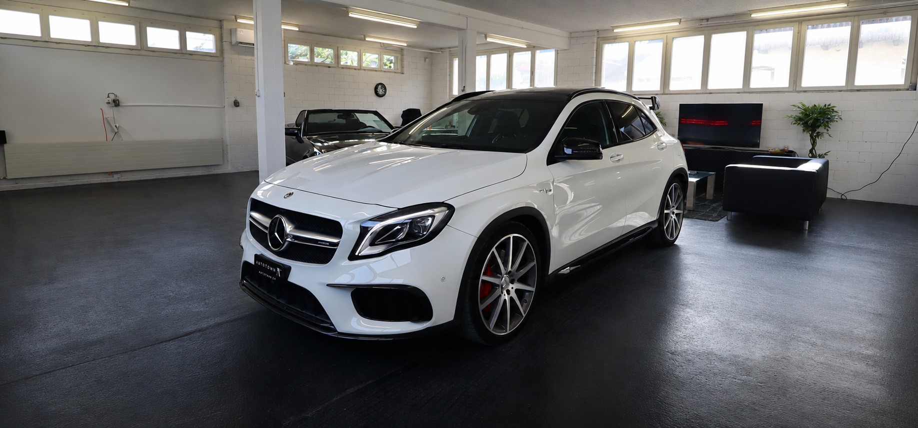 MERCEDES-BENZ GLA 45 AMG 4Matic 7G-DCT-image-0