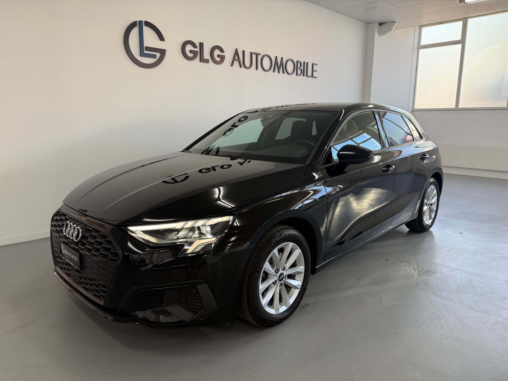 AUDI A3 Sportback 35 TFSI advanced Attraction S-tronic-image-0