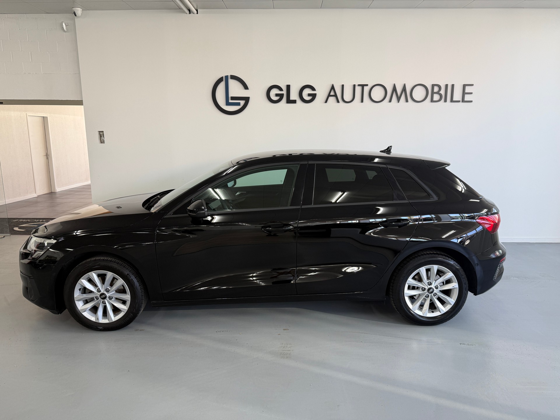 AUDI A3 Sportback 35 TFSI advanced Attraction S-tronic-image-1