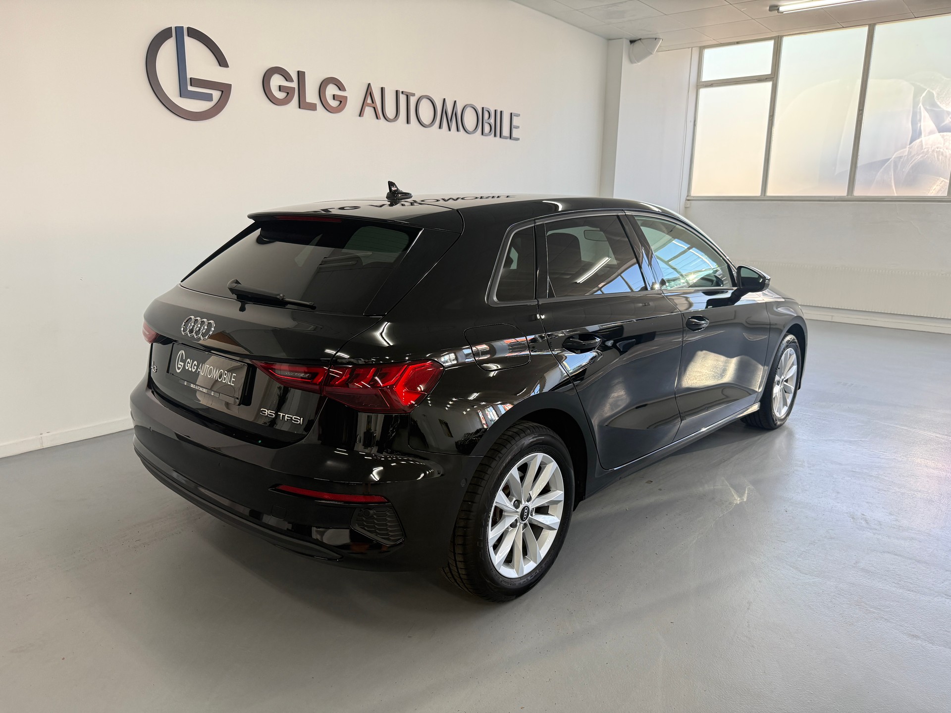 AUDI A3 Sportback 35 TFSI advanced Attraction S-tronic-image-3