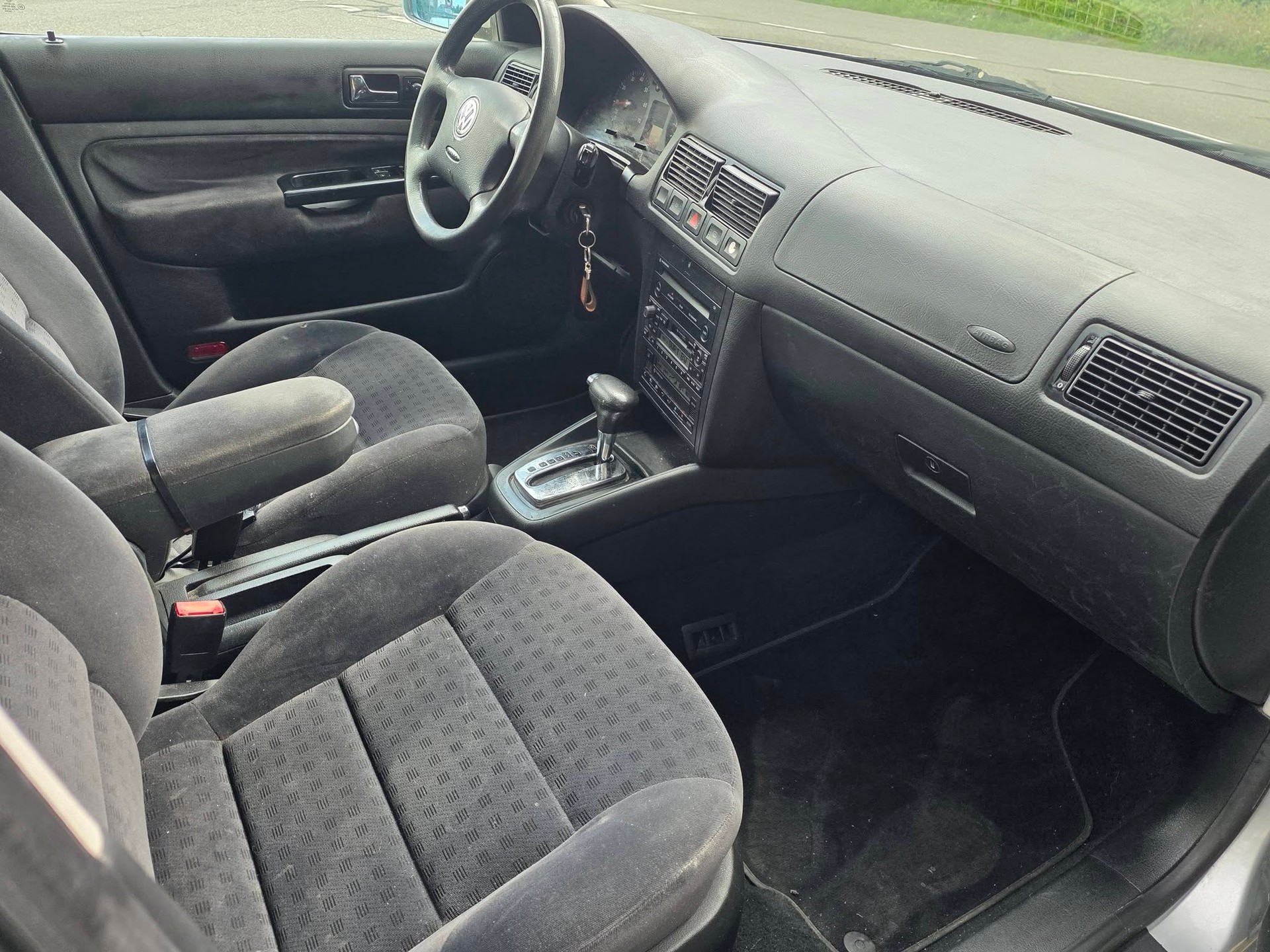 VW Golf Variant 2.0 Comfortline-image-6