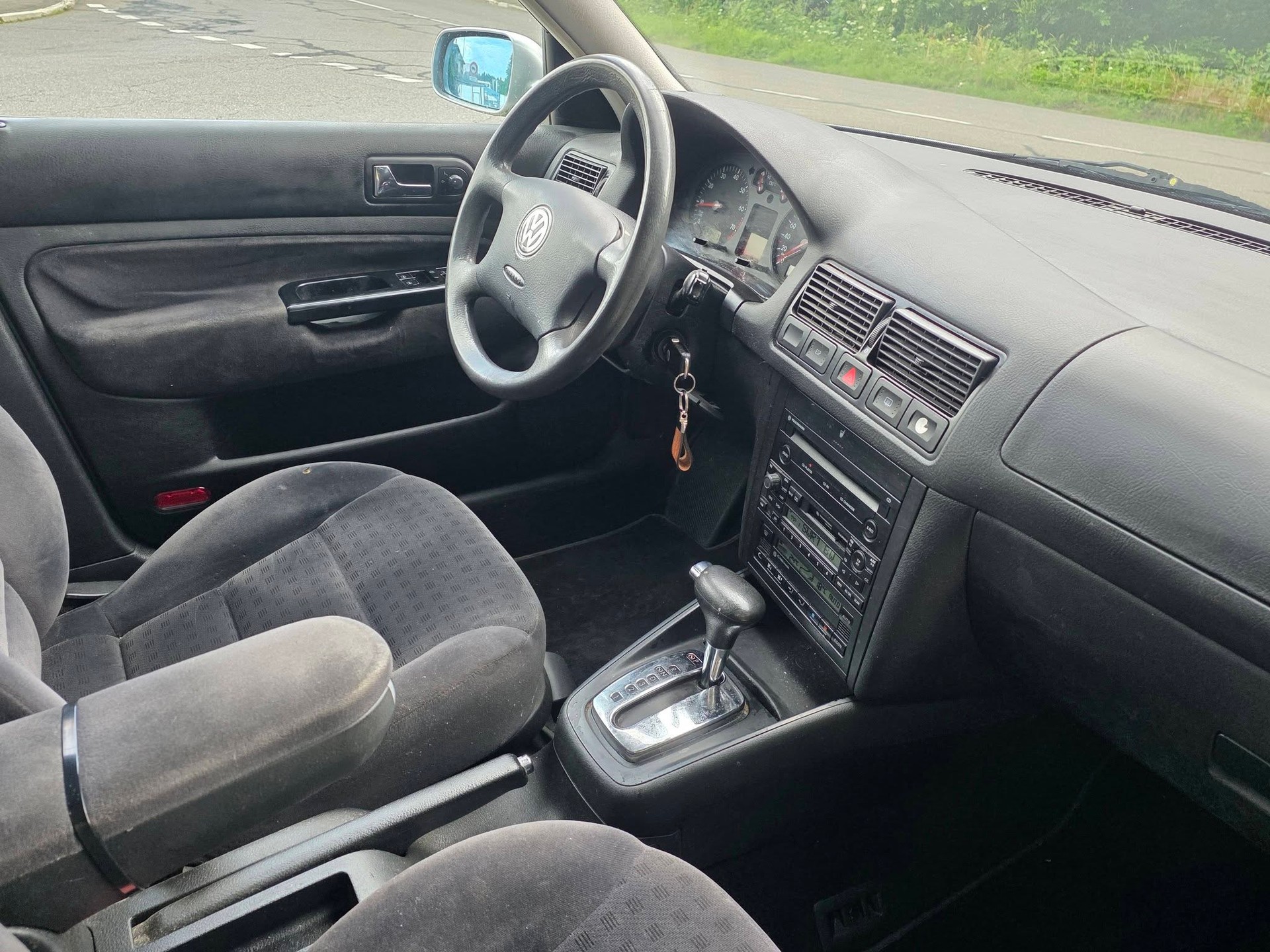 VW Golf Variant 2.0 Comfortline-image-11