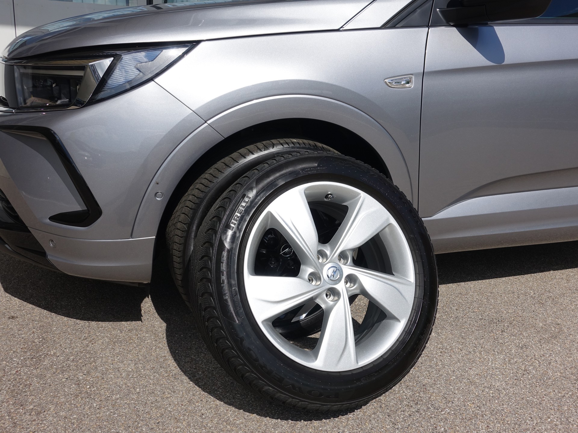 OPEL Grandland Hybrid4 GSe 300PS-image-8