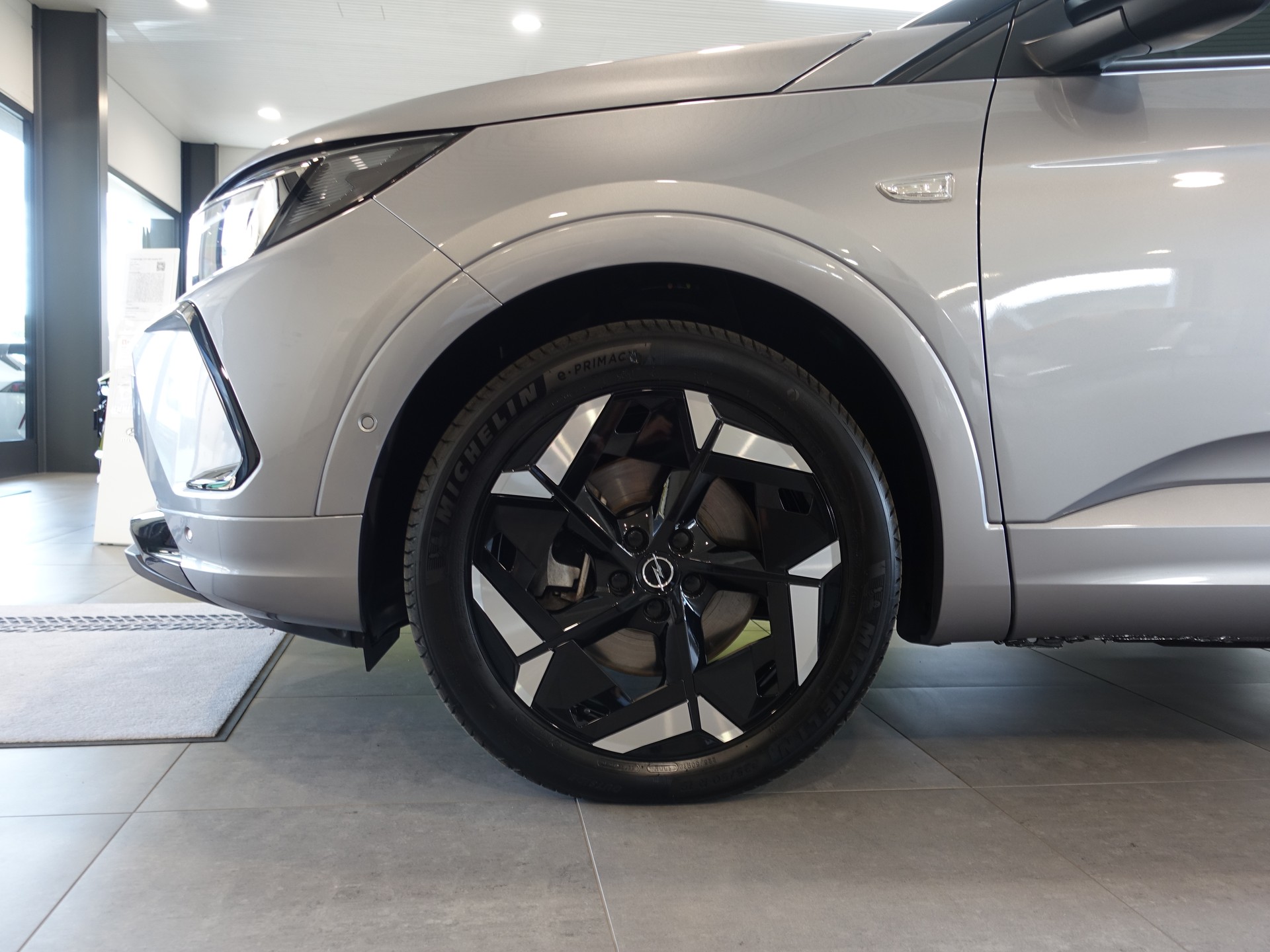 OPEL Grandland Hybrid4 GSe 300PS-image-15