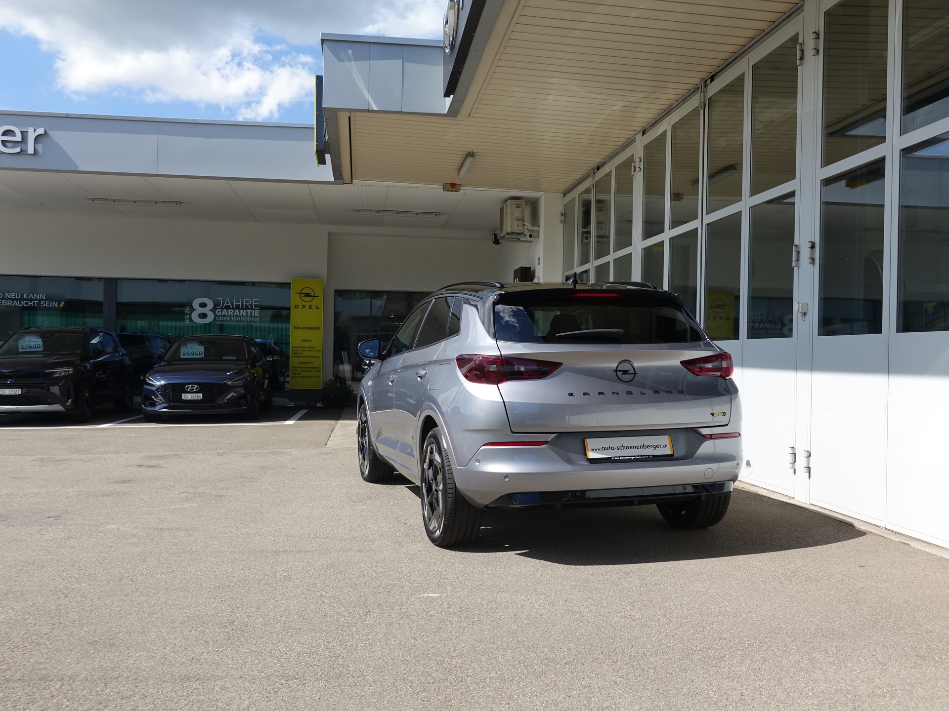 OPEL Grandland Hybrid4 GSe 300PS-image-4