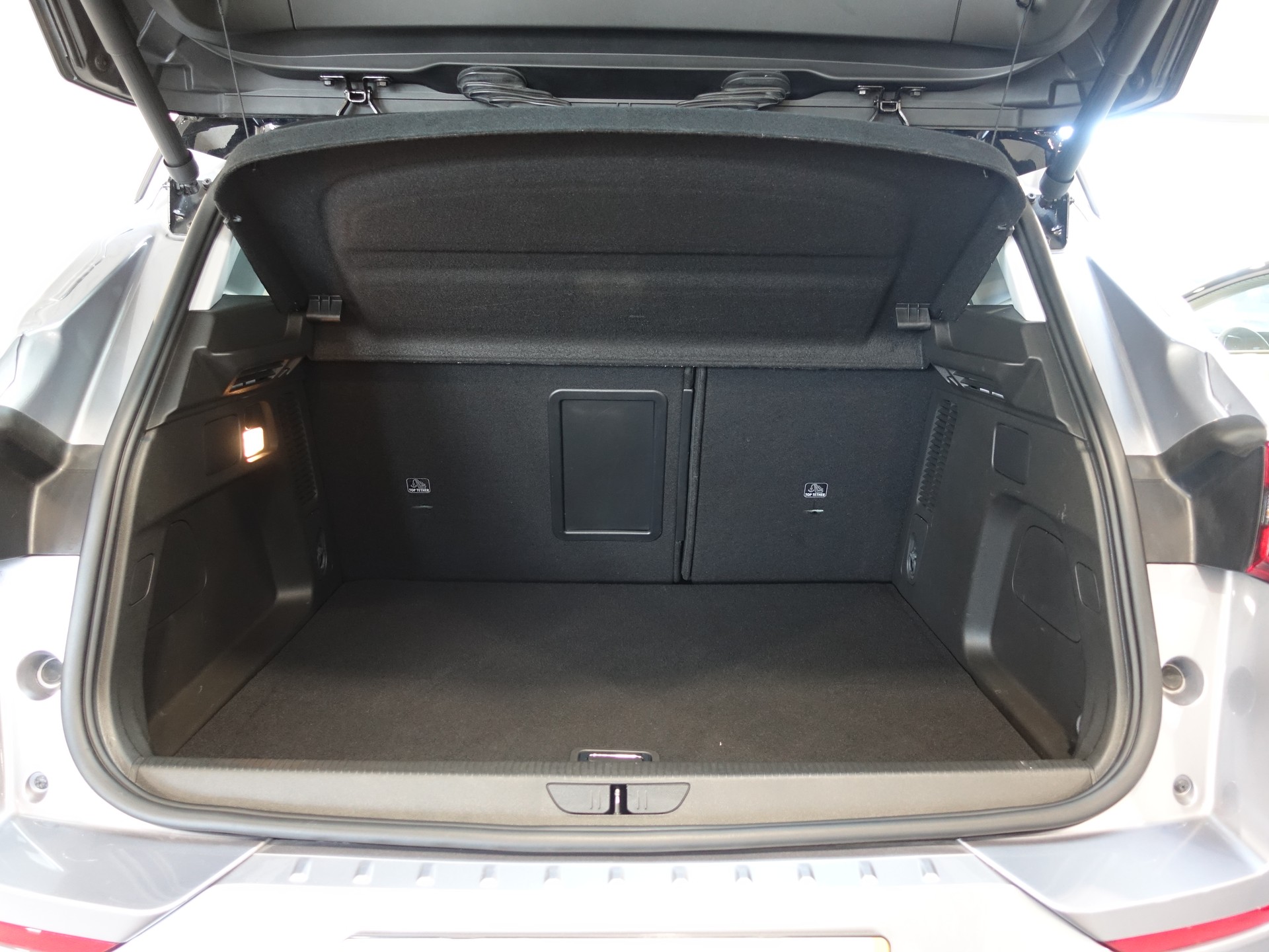 OPEL Grandland Hybrid4 GSe 300PS-image-20