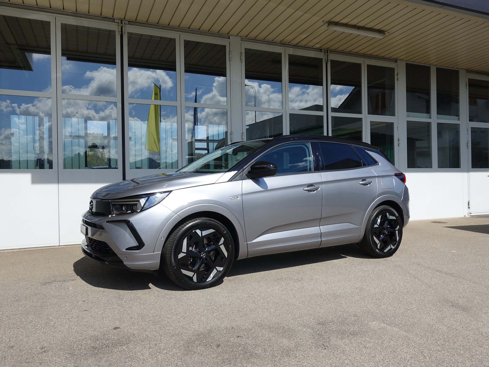 OPEL Grandland Hybrid4 GSe 300PS