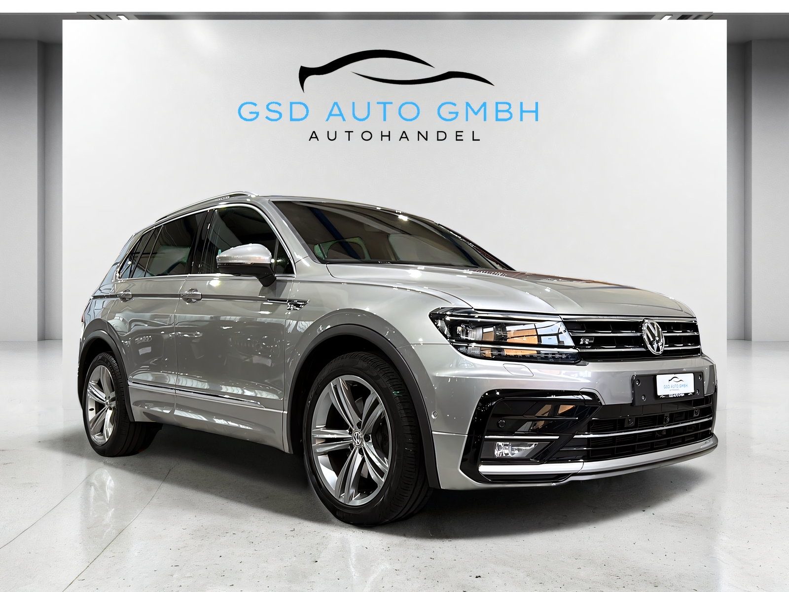 VW Tiguan 2.0TSI Highline 4Motion DSG**Panodach,AHK,LED,Frisch ab MFK**-image-5