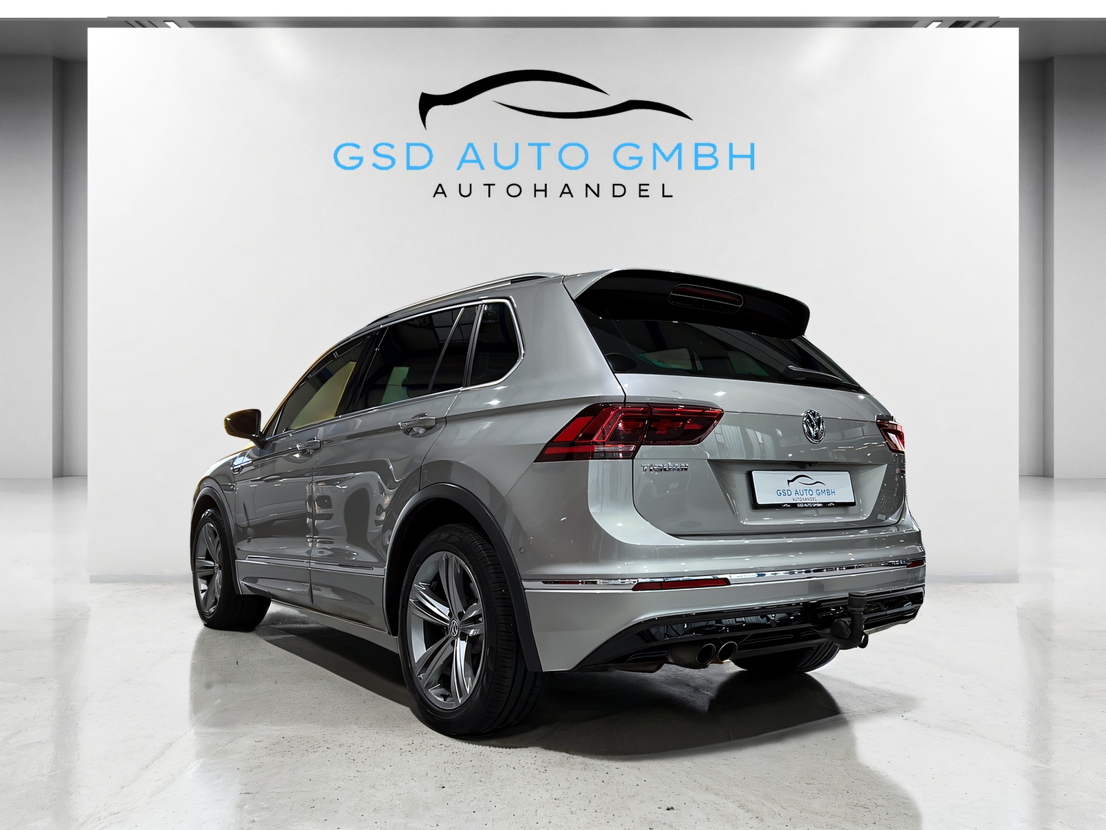 VW Tiguan 2.0TSI Highline 4Motion DSG**Panodach,AHK,LED,Frisch ab MFK**-image-2