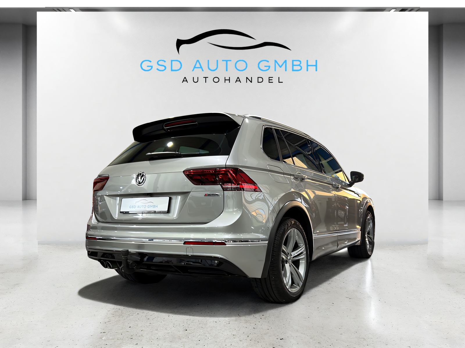 VW Tiguan 2.0TSI Highline 4Motion DSG**Panodach,AHK,LED,Frisch ab MFK**-image-4