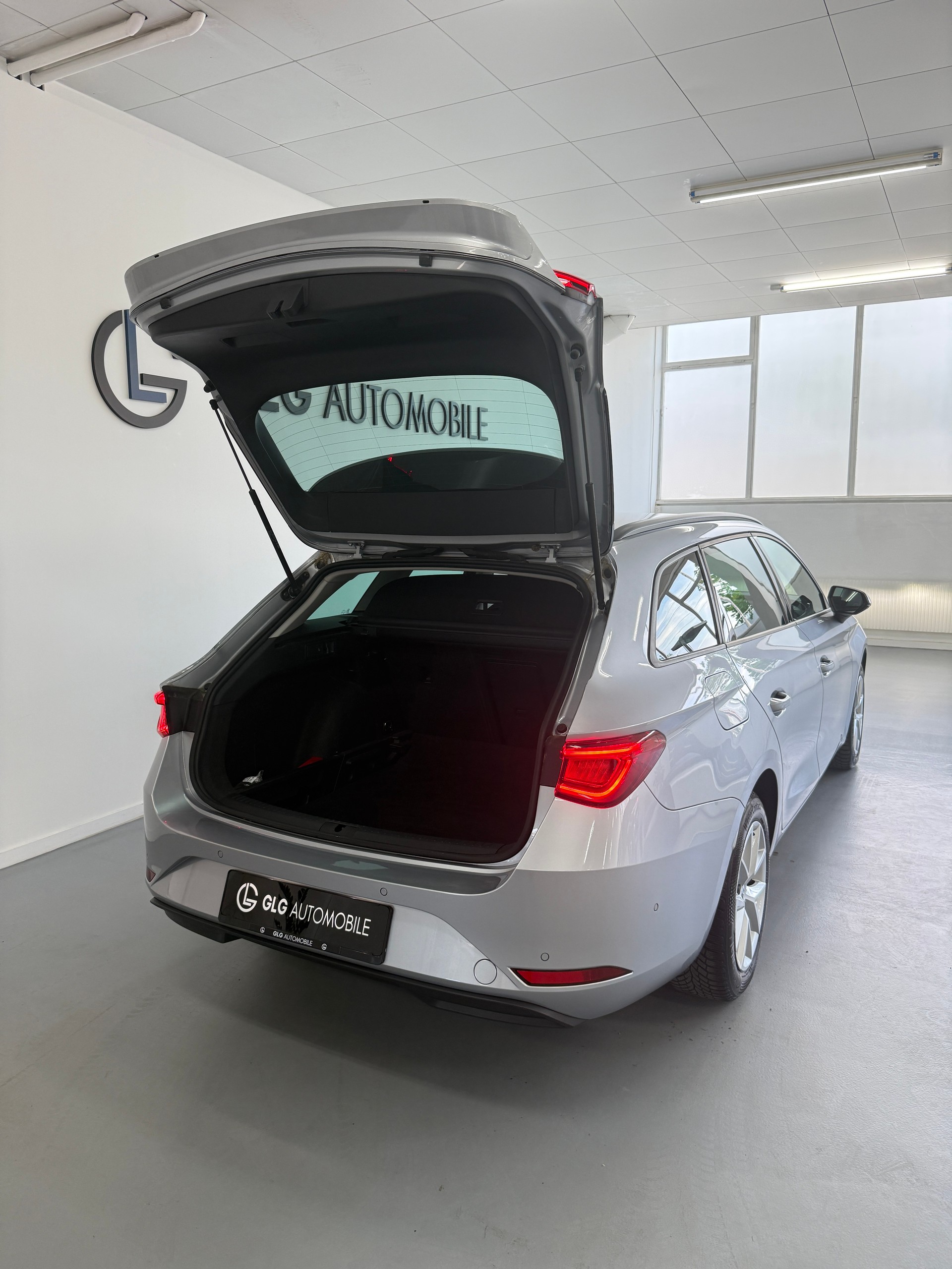 SEAT Leon ST 2.0 TDI EVO DSG Style-image-11