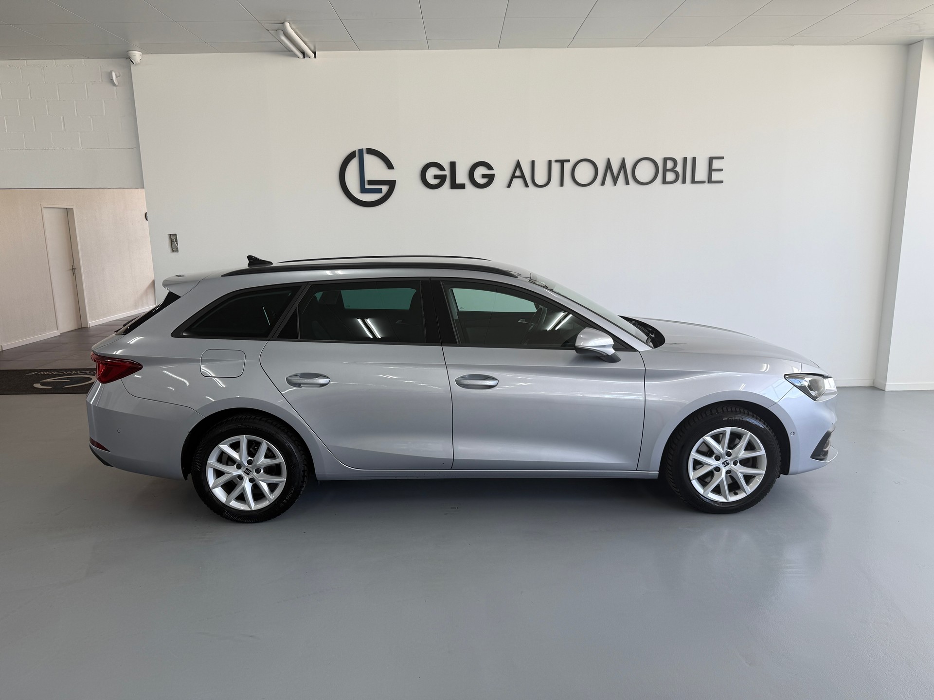 SEAT Leon ST 2.0 TDI EVO DSG Style-image-3
